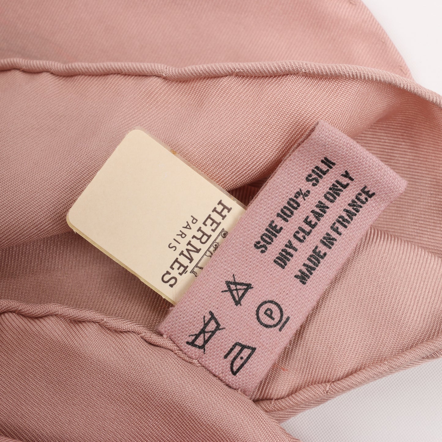 Hermès Carré 90 "JUNGLE LOVE" 100% Silk Scarf in Pink
