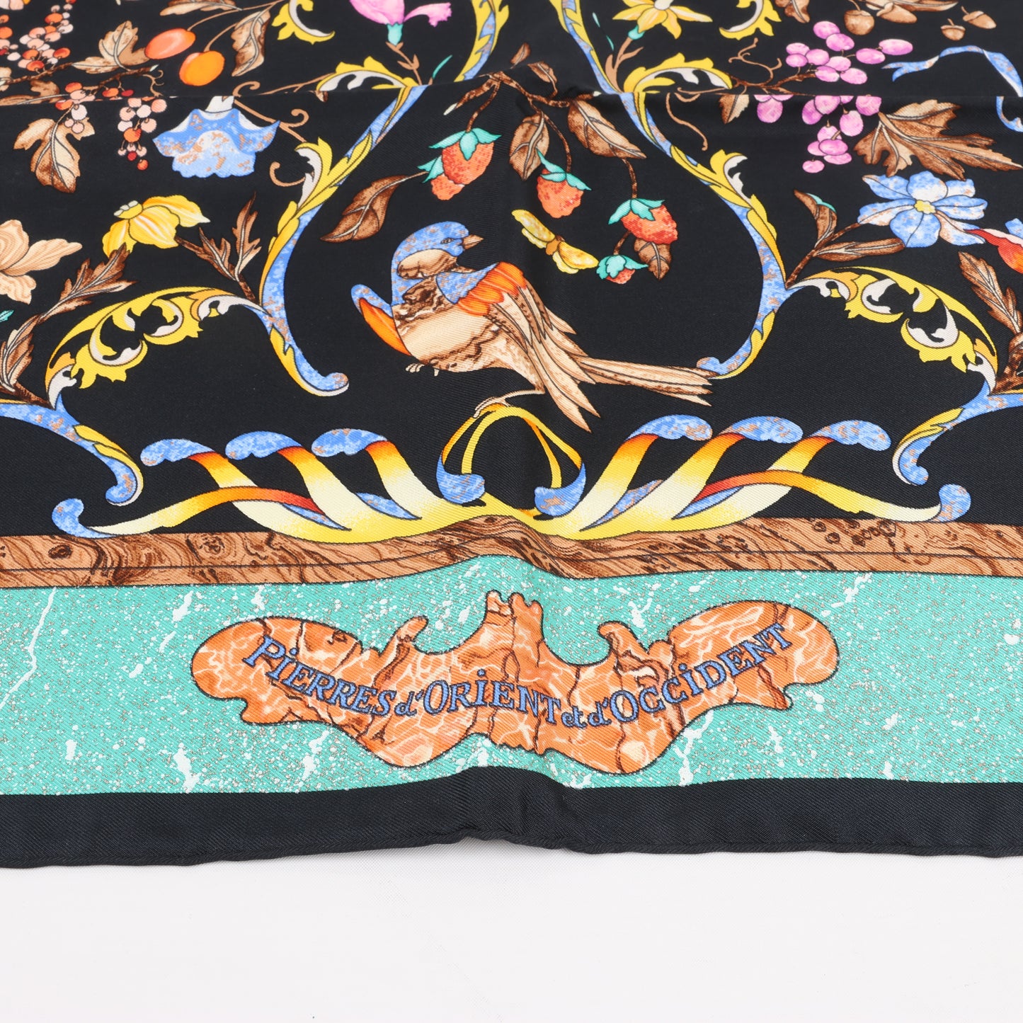 Hermès Carré 90 "PIERRES d' ORIENT et d' OCCIDENT" 100% Silk Scarf in Black x Green