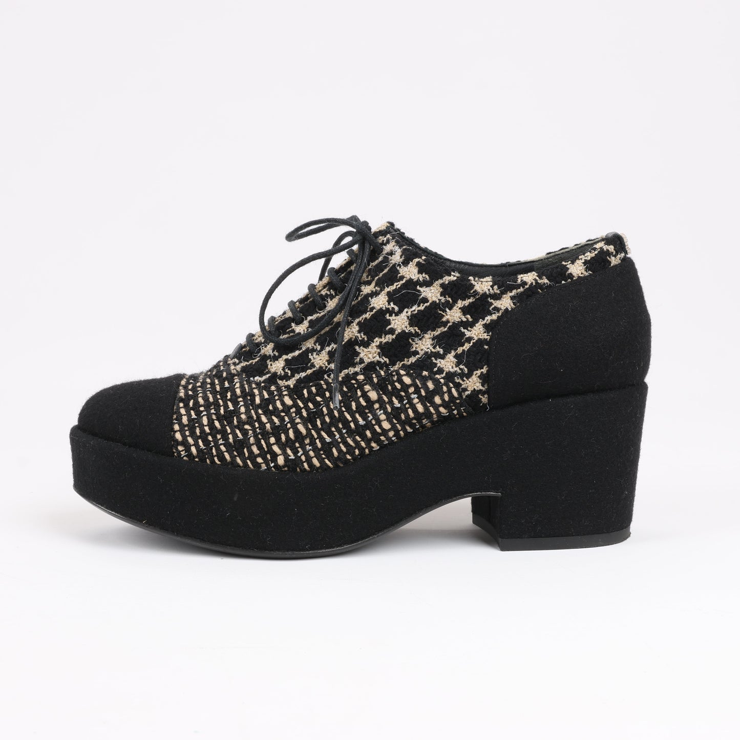 CHANEL Coco Tweed Felt Mark Leder x Stoff Stiefel G31378 in Schwarz x Beige, Größe 37 EU
