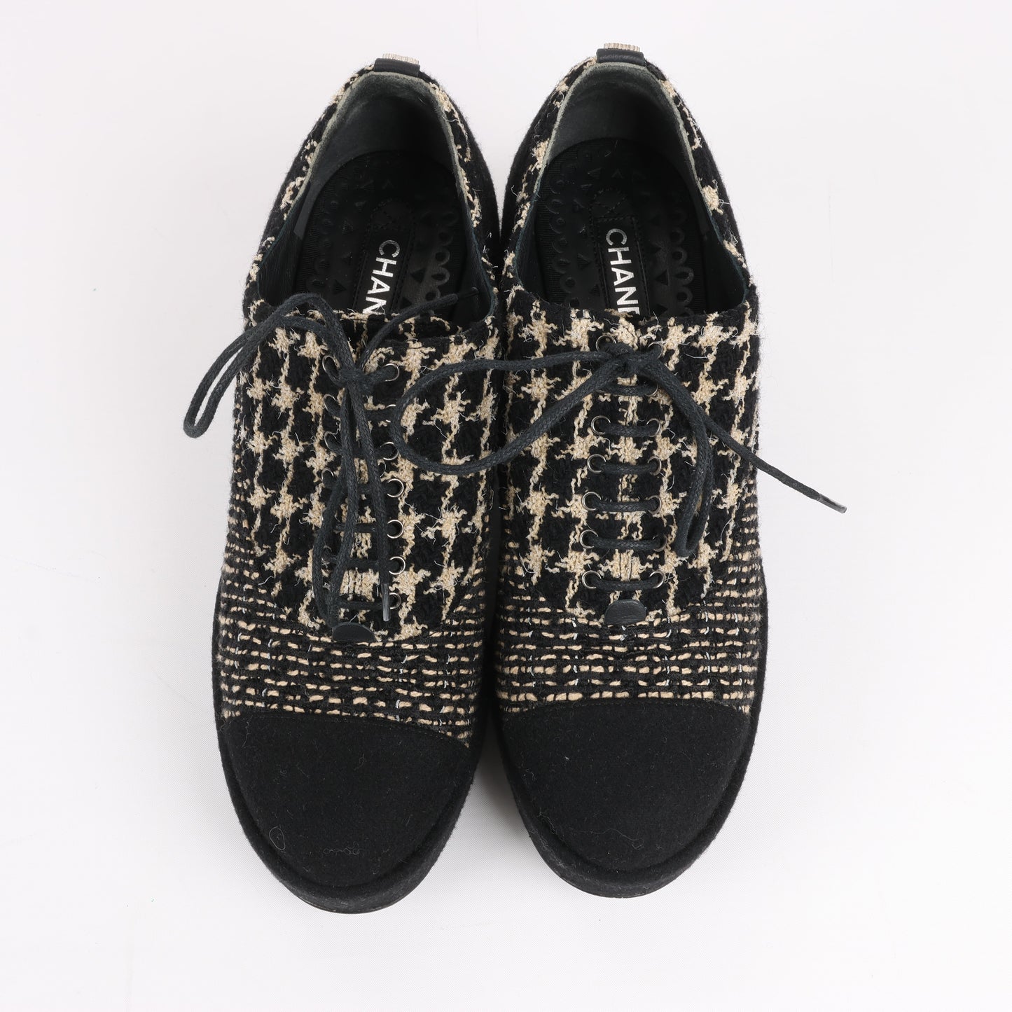 CHANEL Coco Tweed Felt Mark Leder x Stoff Stiefel G31378 in Schwarz x Beige, Größe 37 EU