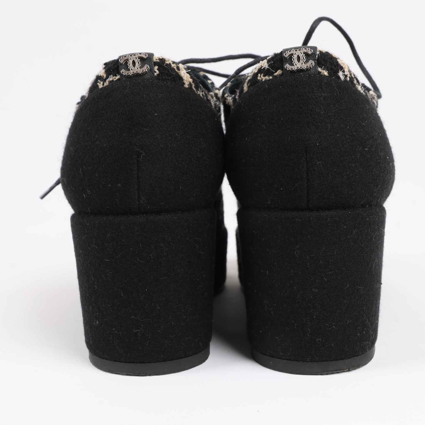 CHANEL Coco Tweed Felt Mark Leder x Stoff Stiefel G31378 in Schwarz x Beige, Größe 37 EU