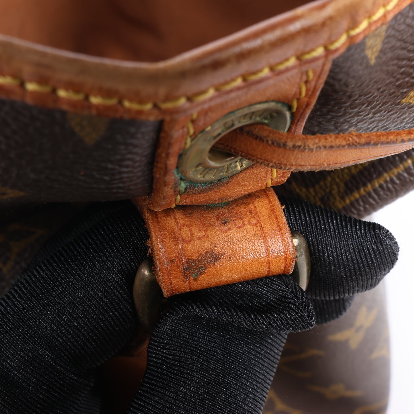 Louis Vuitton Monogram Canvas Noe Umhängetasche M42224