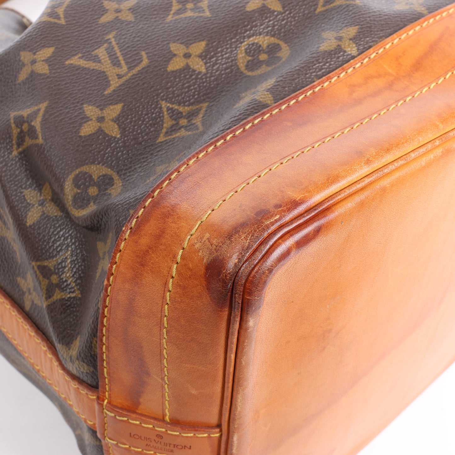 Louis Vuitton Monogram Canvas Noe Umhängetasche M42224