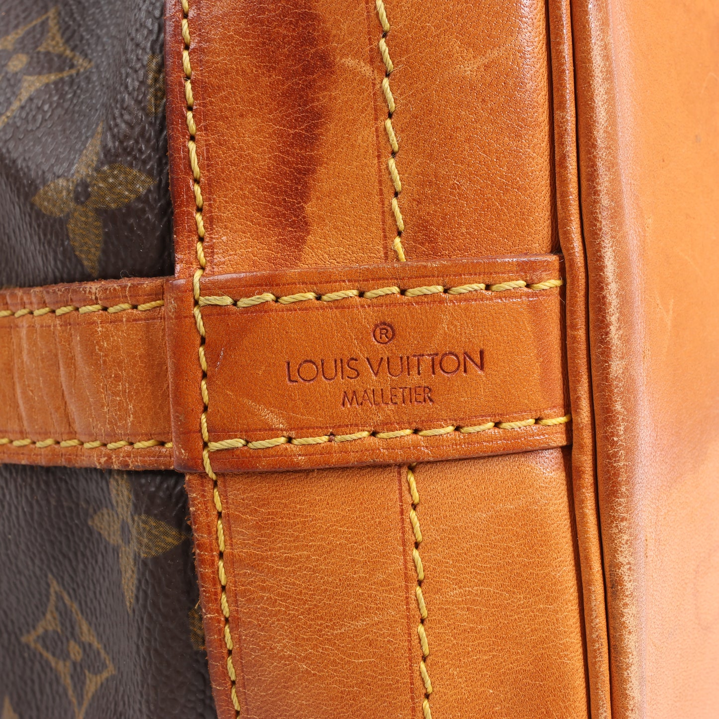 Louis Vuitton Monogram Canvas Noe Umhängetasche M42224