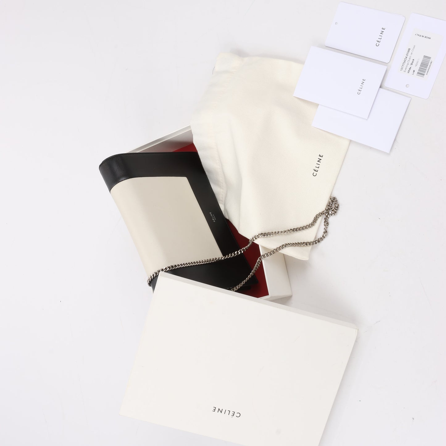 Celine Frame Abend-Schultertasche aus Leder mit Kette in Schwarz × Weiß