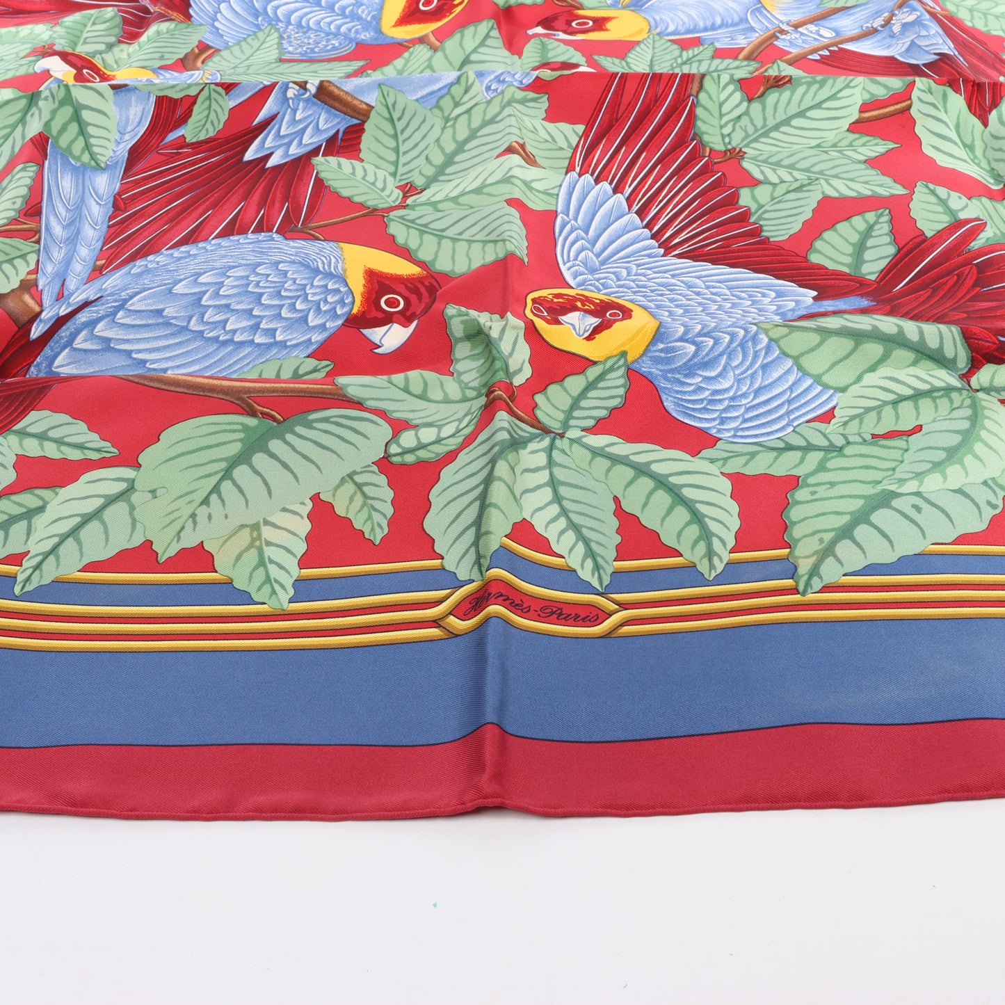Hermès Carré 90 Seidenschal „LES PERROQUETS“.