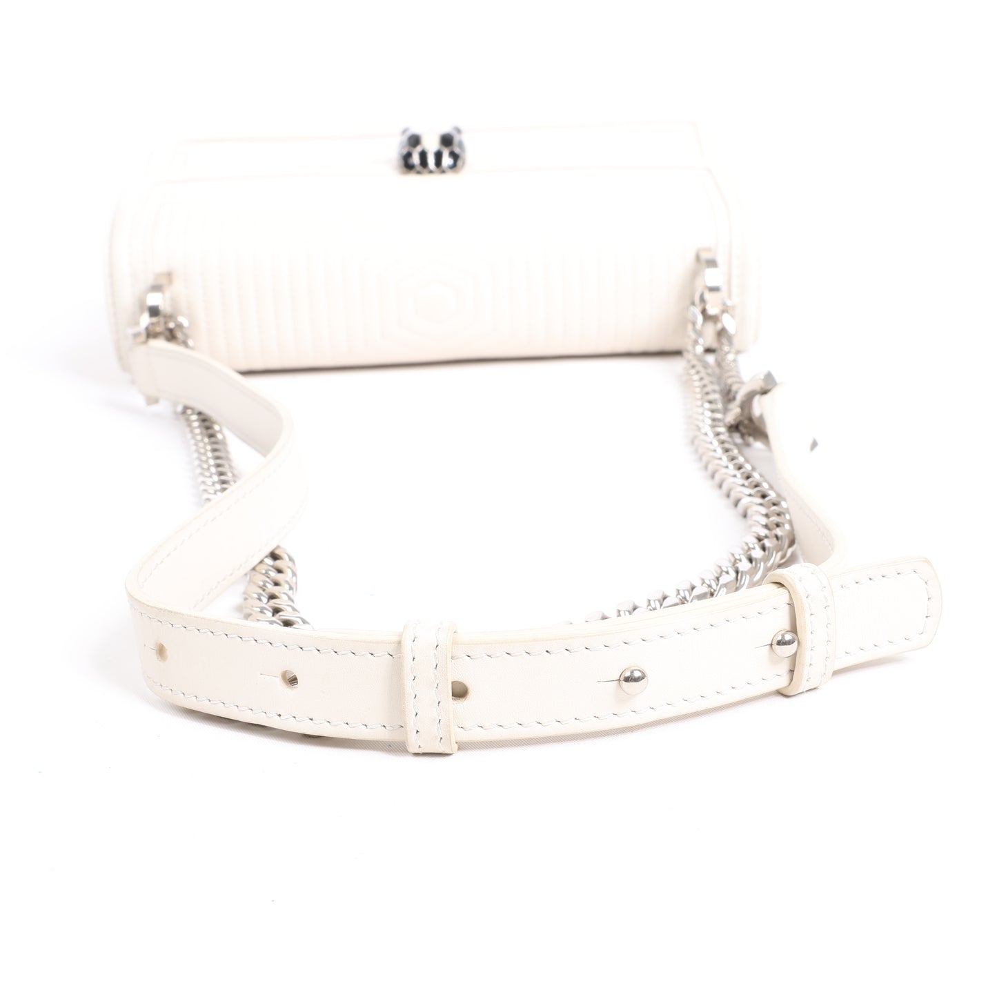 BVLGARI Serpenti Schultertasche aus Leder mit Kette in Weiß