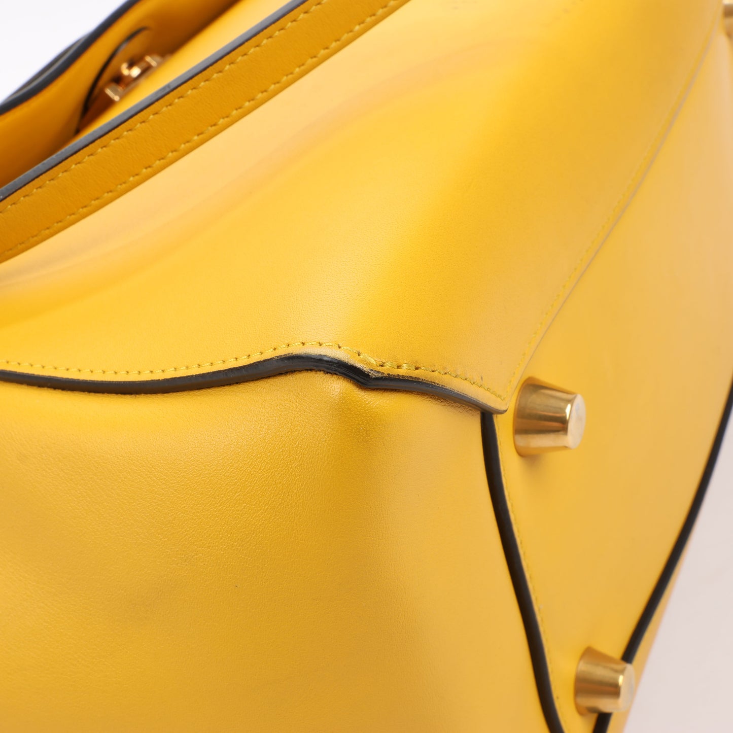 CELINE – 2-Wege-Handtasche aus glattem Kalbsleder in Gelb