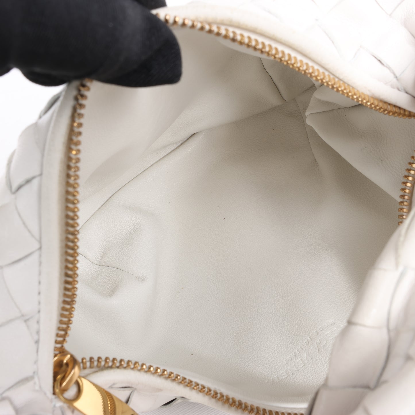 Bottega Veneta Intrecciato Mini Jodie Lederhandtasche in Weiß