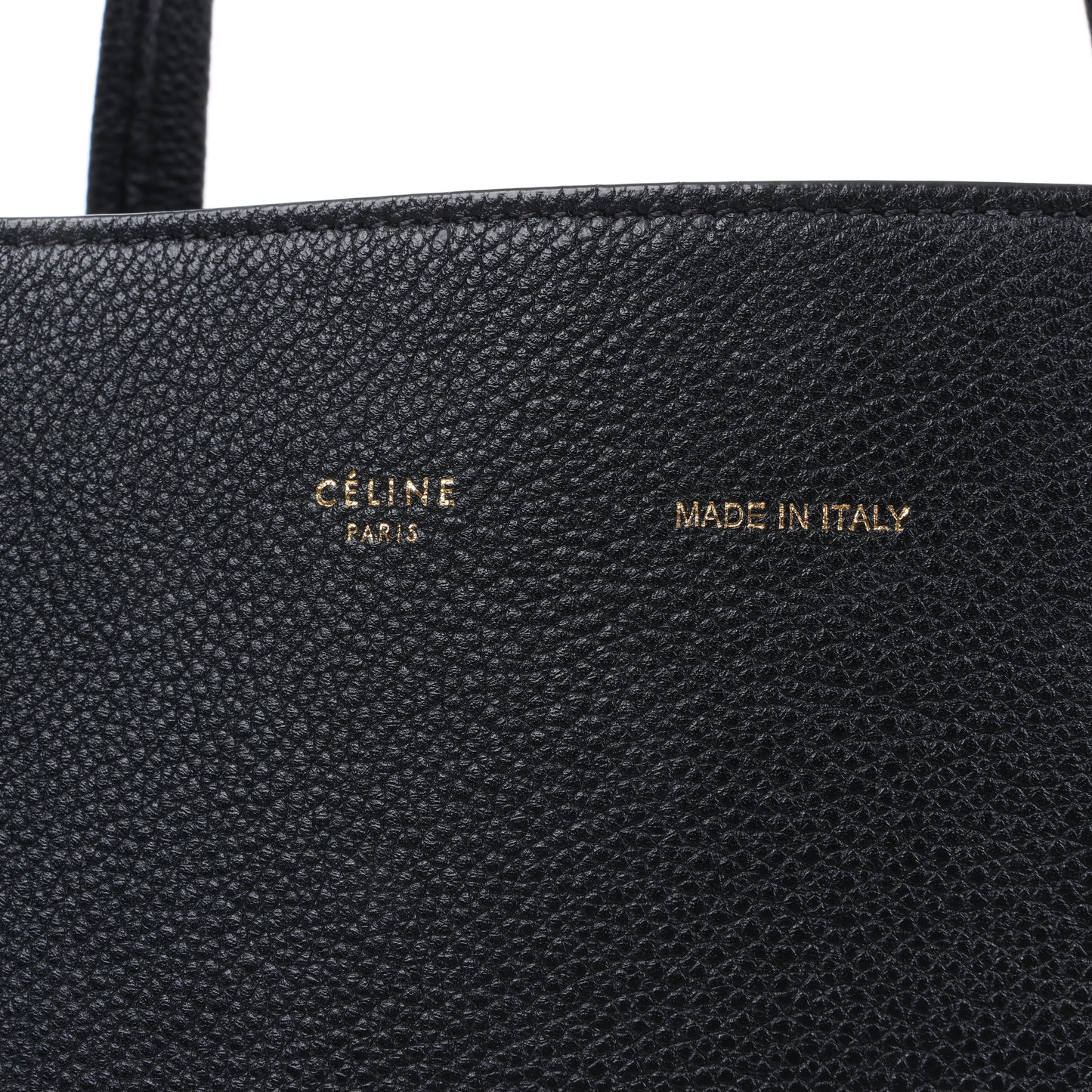 Celine Cabas Phantom, kleine Schultertasche aus schwarzem Leder