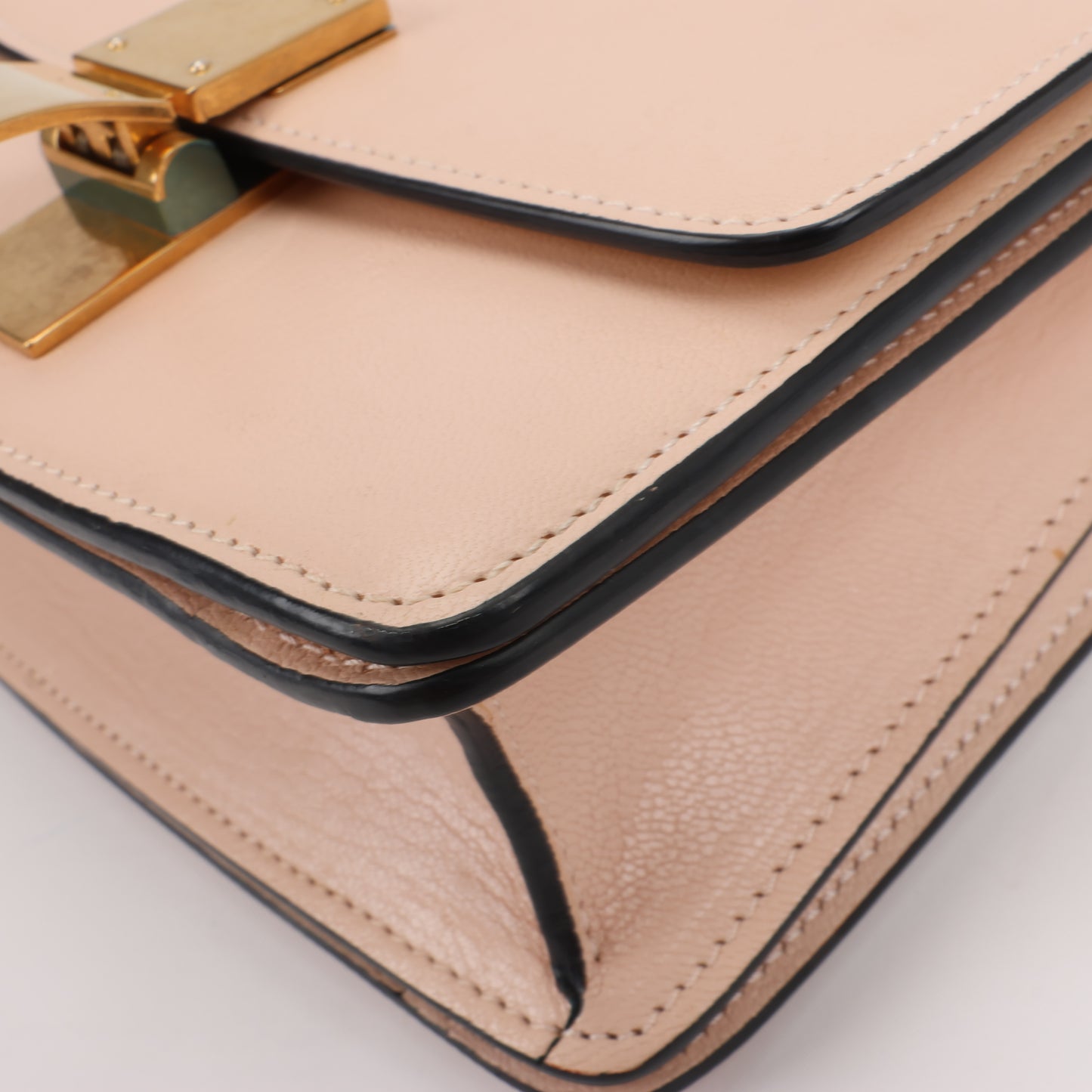 CELINE Classic Box kleine Umhängetasche aus Leder in Puderbeige