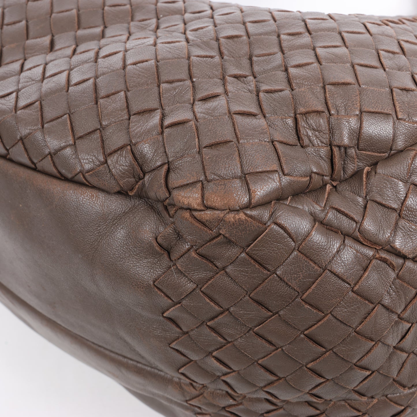 Bottega Veneta Intrecciato Campana Leder Umhängetasche in Braun