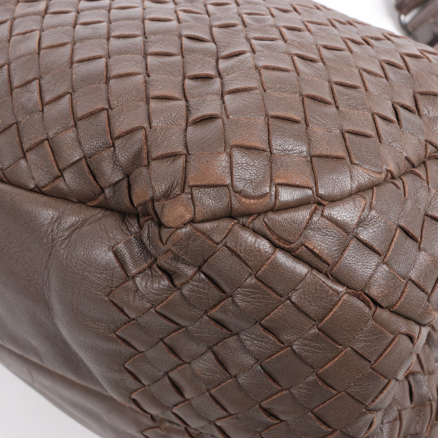 Bottega Veneta Intrecciato Campana Leder Umhängetasche in Braun