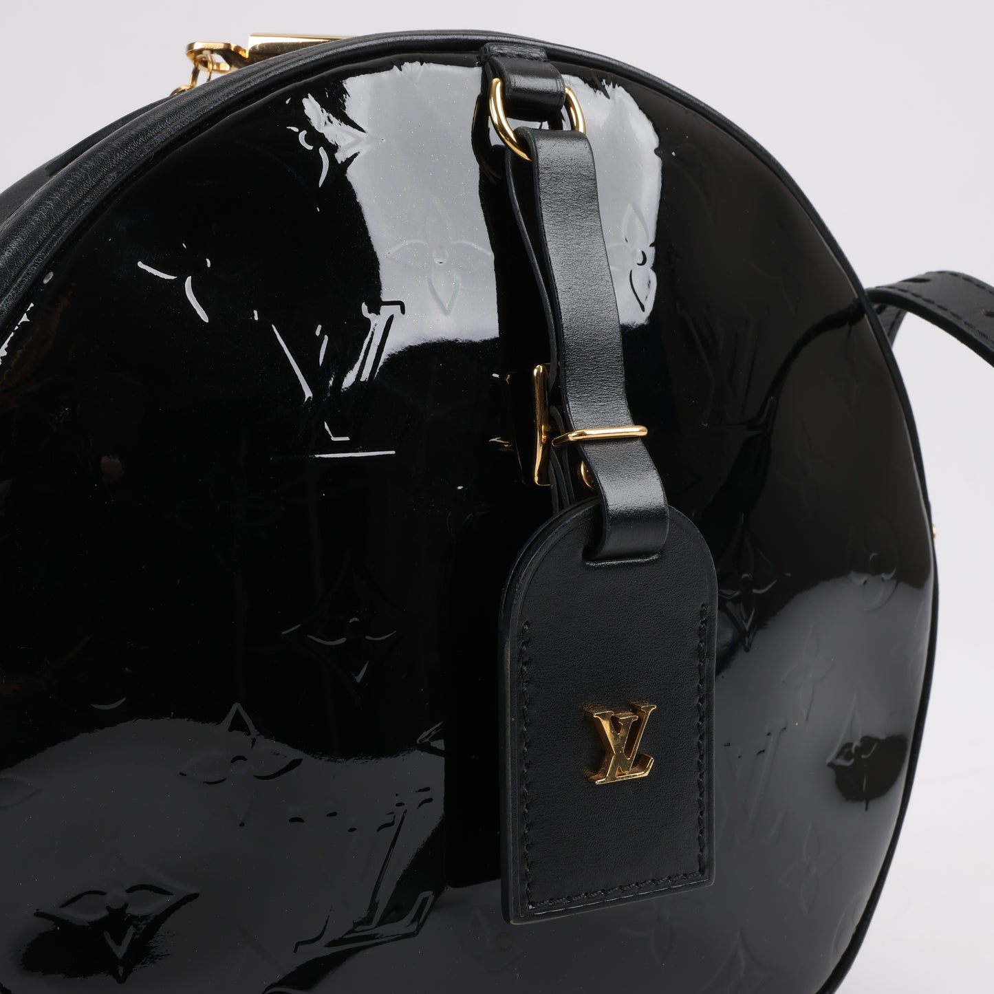 Louis Vuitton Boite Chapeau Souple Vernis Leder Umhängetasche in Schwarz M53999