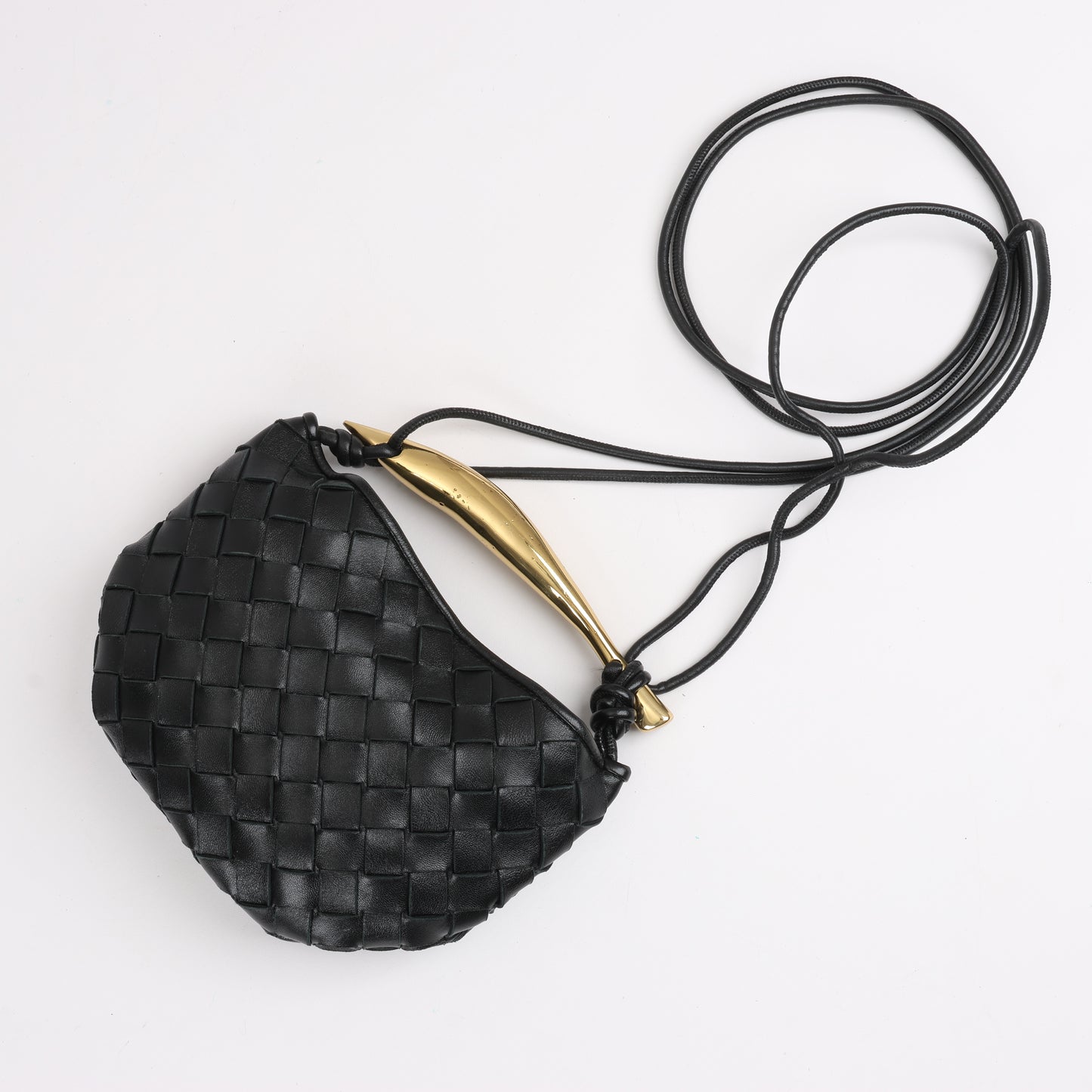 Bottega Veneta Intrecciato Sardines Leder Umhängetasche in Schwarz