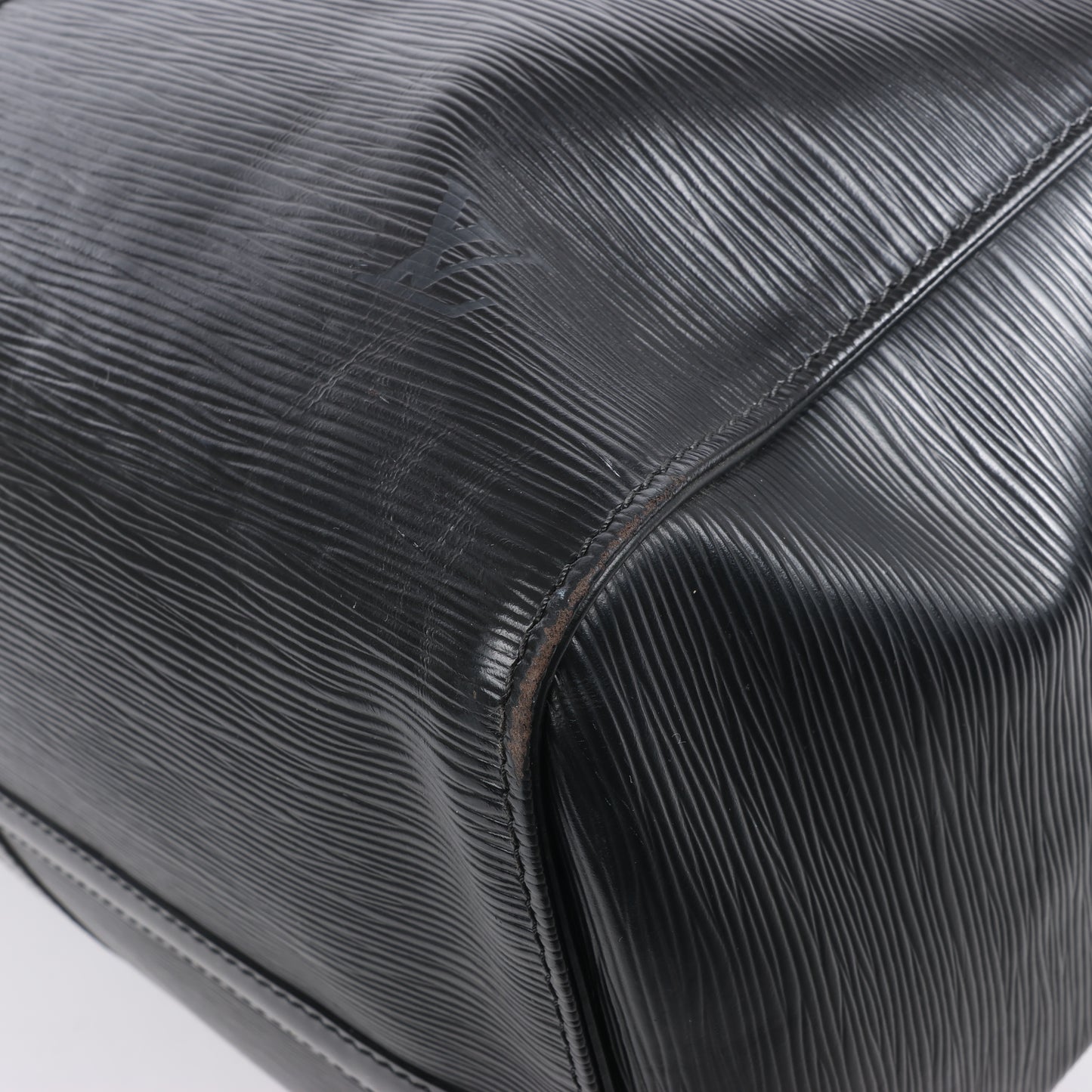 Louis Vuitton Epi Leder Keepall 50 Reisetasche in Schwarz M42962