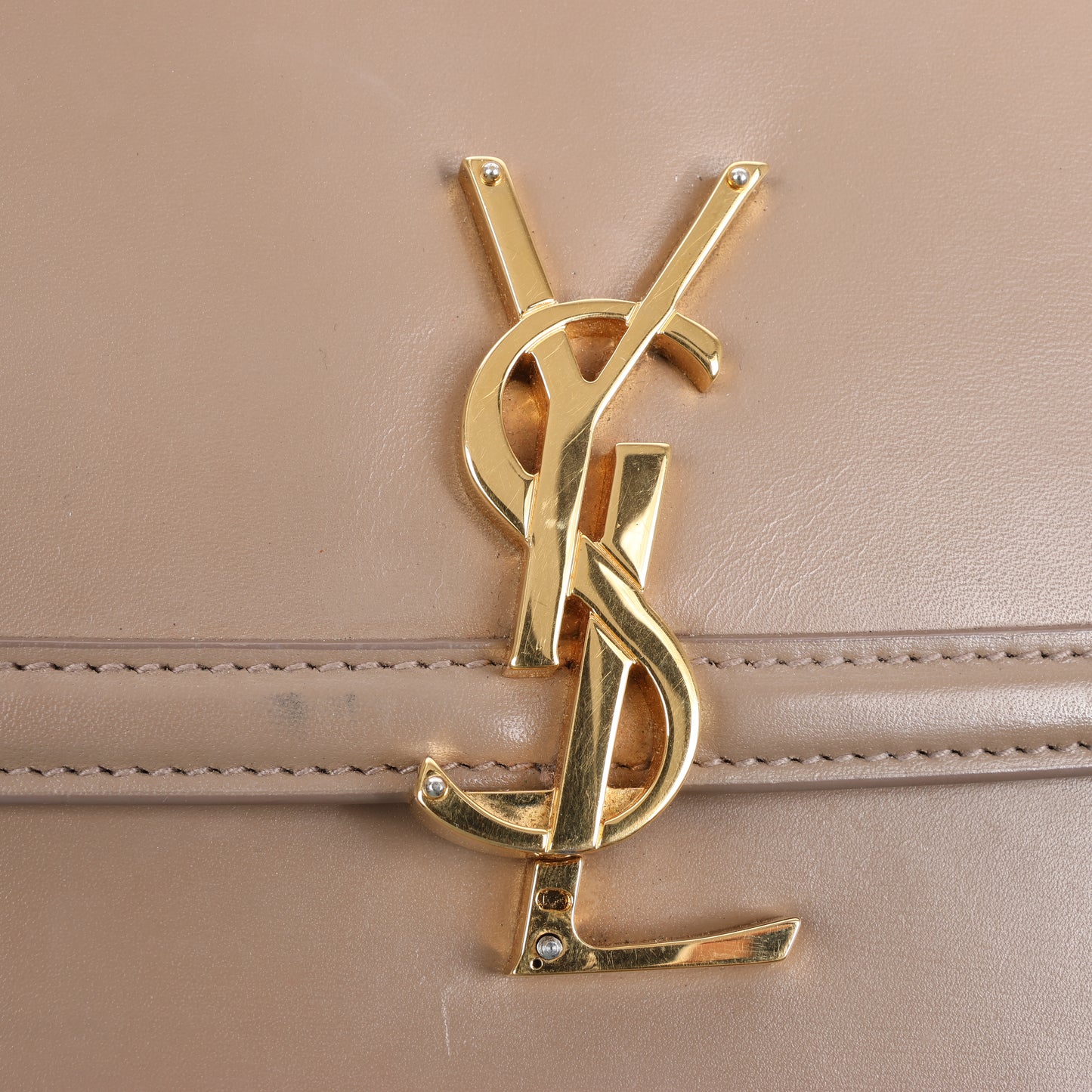 Sac à bandoulière en cuir Solferino de Saint Laurent Paris en beige