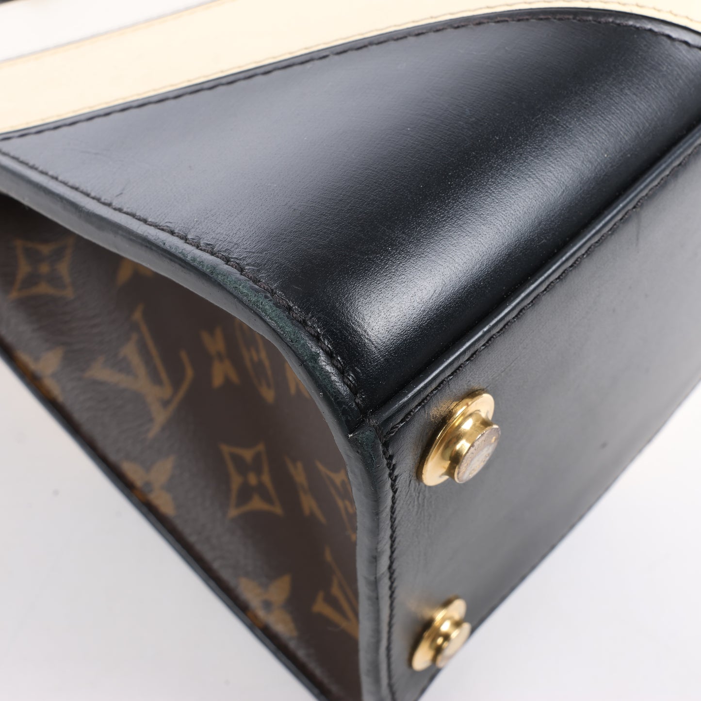 Louis Vuitton LV Logo City Steamer PM