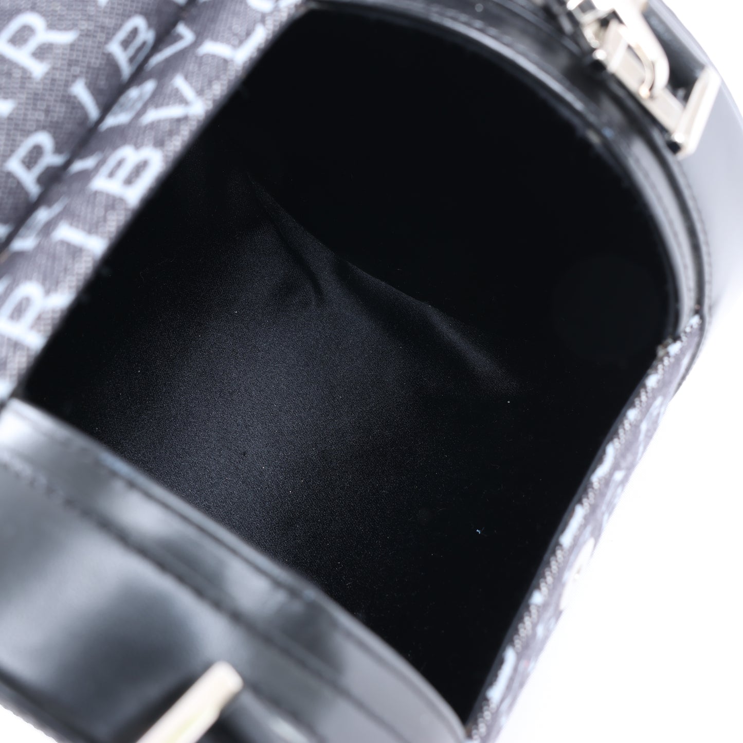 BVLGARI B.Zero 1 Denim- und Lederhandtasche in Schwarz x Marineblau
