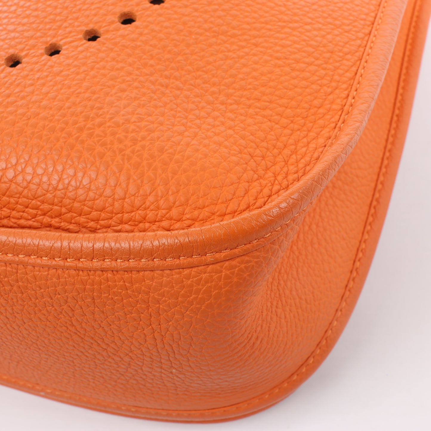 HERMES Evelyne 1 33 GM Taurillon Clemence Orange Silber Metallbeschläge Umhängetasche □JO: 2011