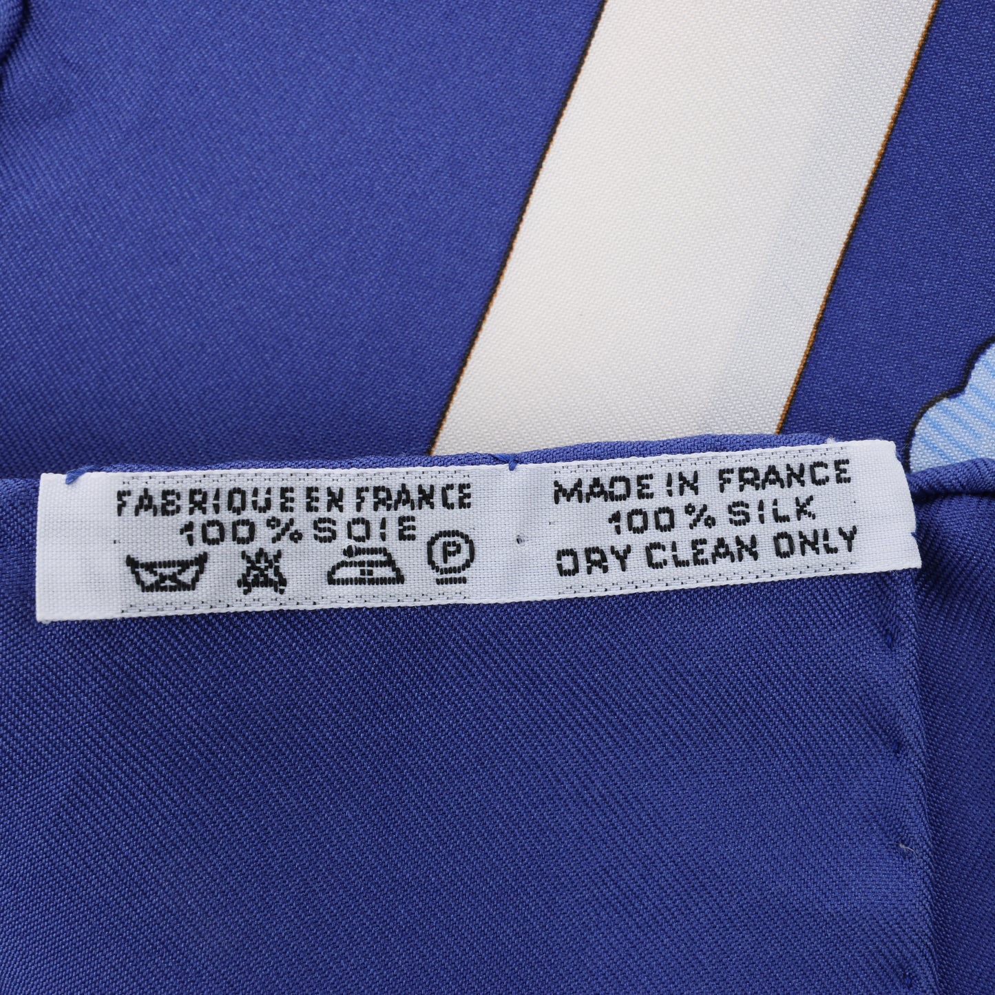 Hermes Carré 90 „VOILES DE LUMIERE“ Schal aus 100 % Seide