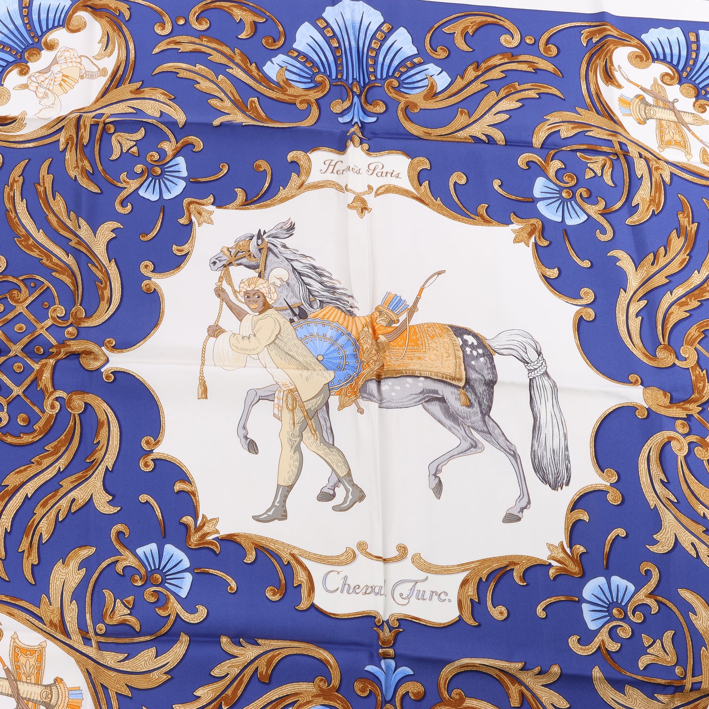 Hermes Carré 90 „VOILES DE LUMIERE“ Schal aus 100 % Seide