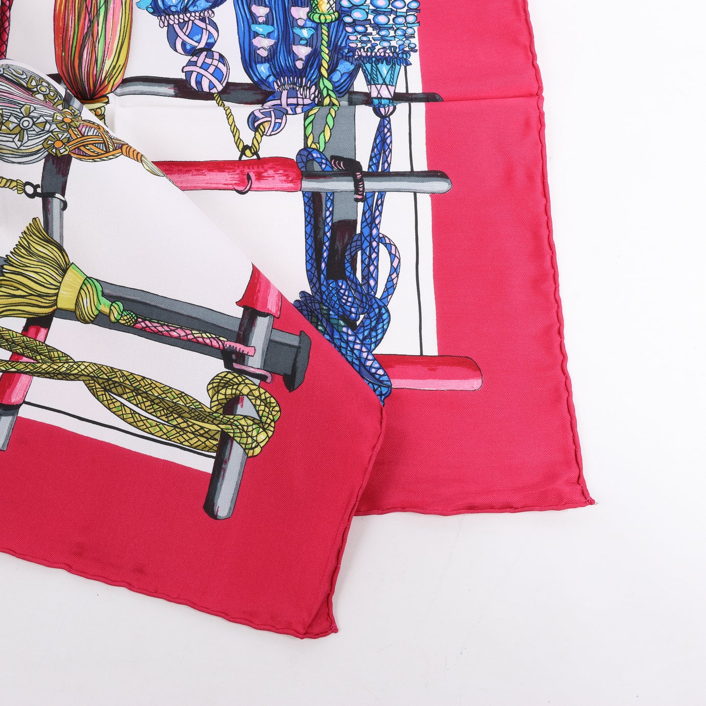 Hermes Carré 90 „PASEMENTERIE“ Seidentaschentuch in Rot