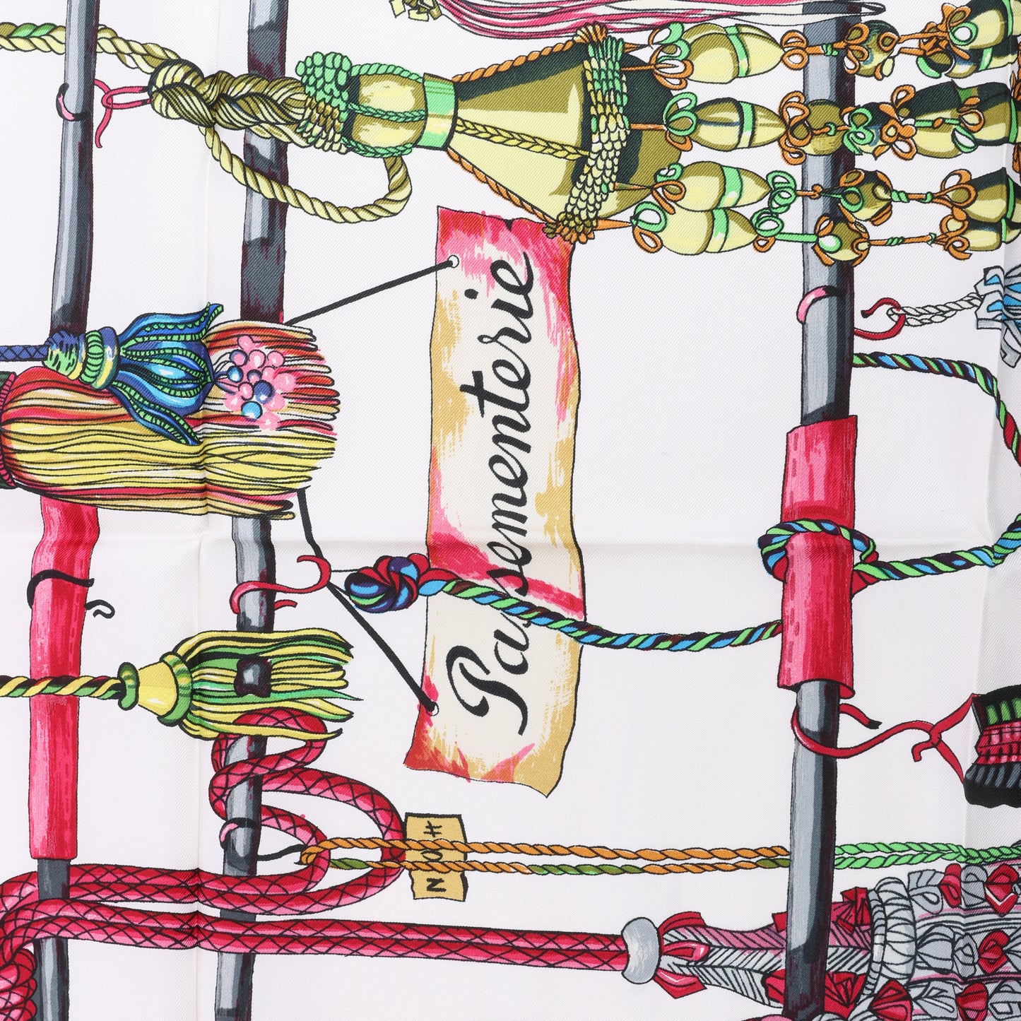 Hermes Carré 90 „PASEMENTERIE“ Seidentaschentuch in Rot
