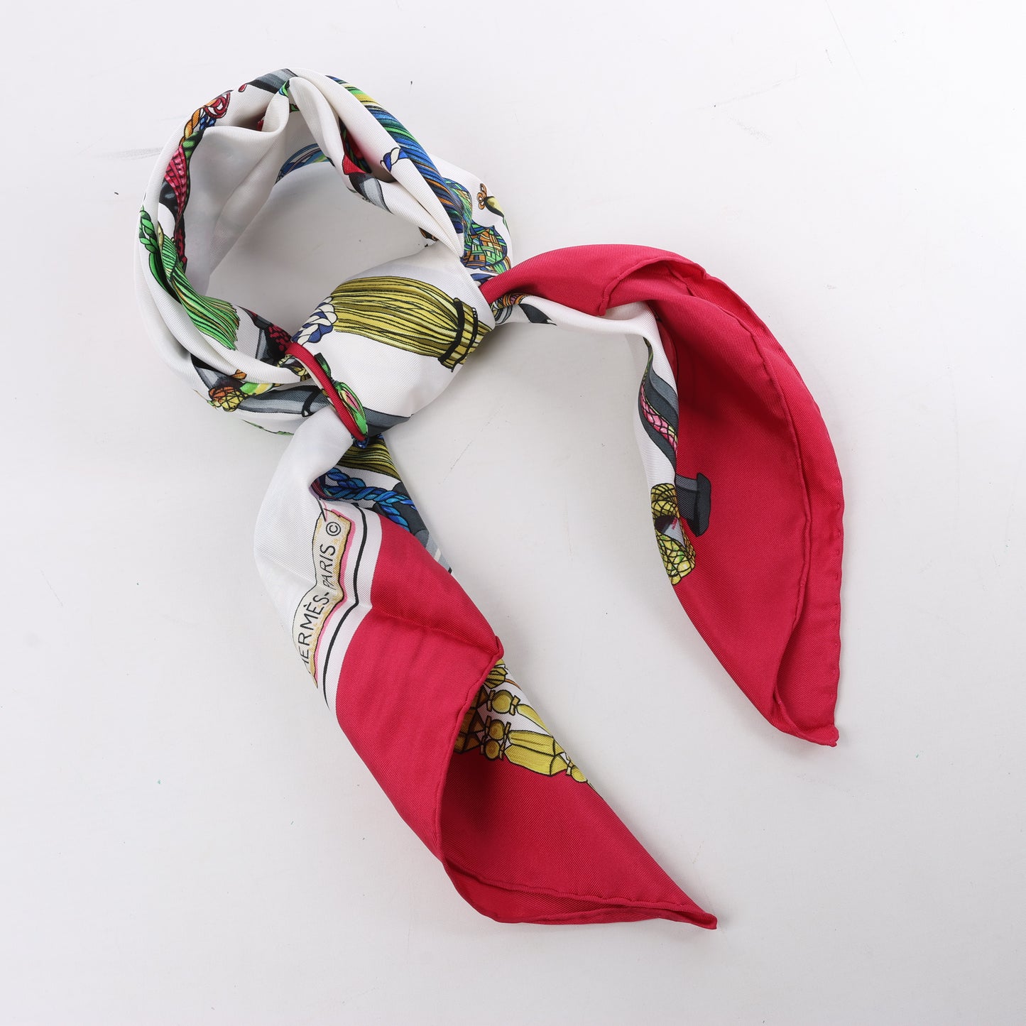 Hermes Carré 90 „PASEMENTERIE“ Seidentaschentuch in Rot