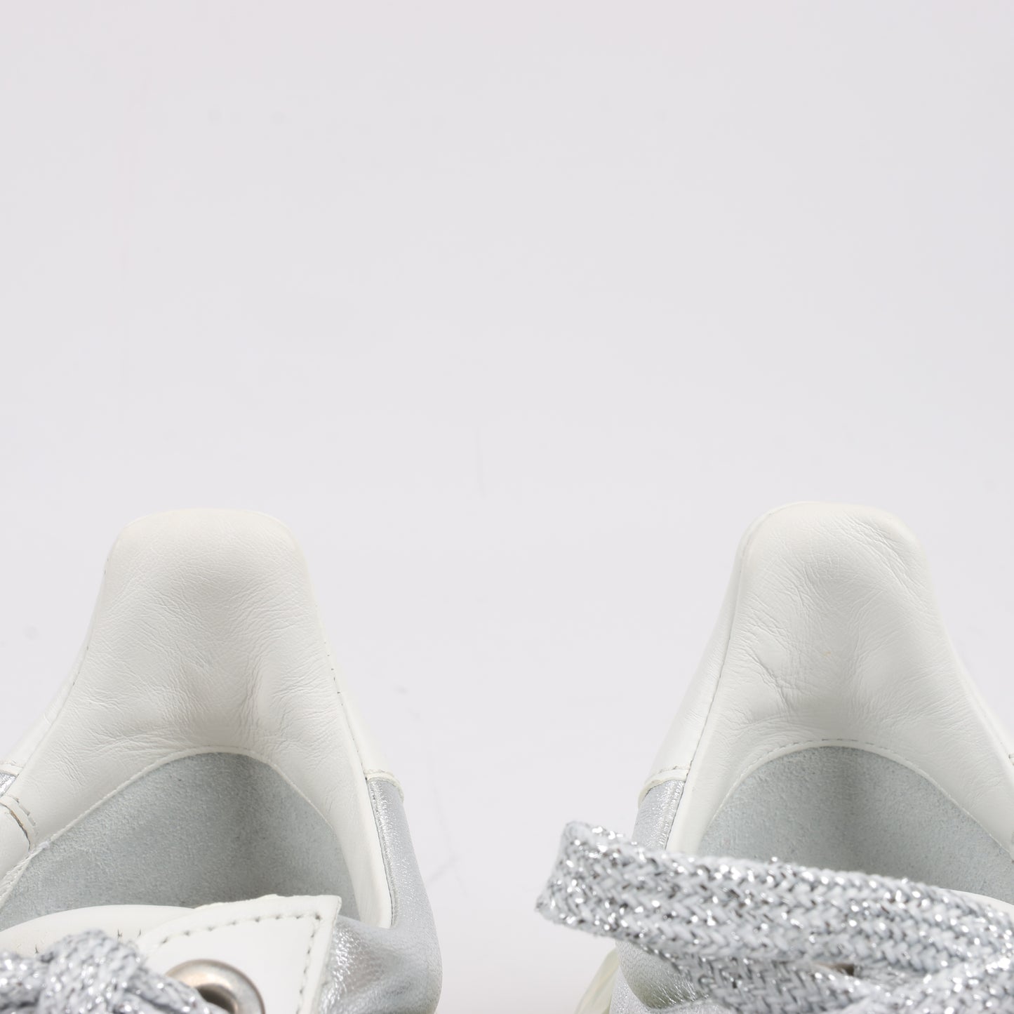 Jimmy Choo Diamond Leder-Sneaker in Weiß x Silber, Größe 38 EU