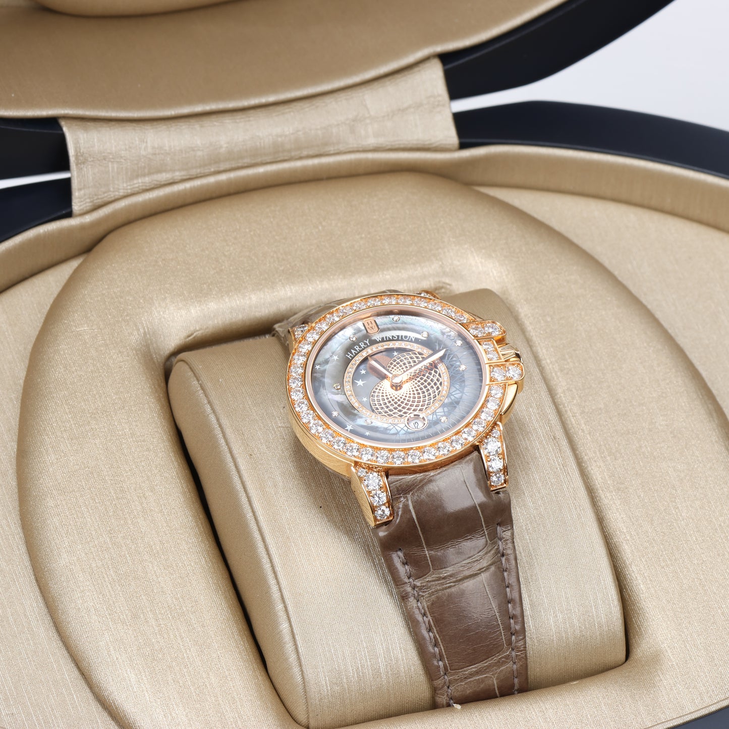 Harry Winston Ocean Moon Phase OCEQMP36RR026 Crocodile leather x RG QZ MOP Dial 36mm Watch