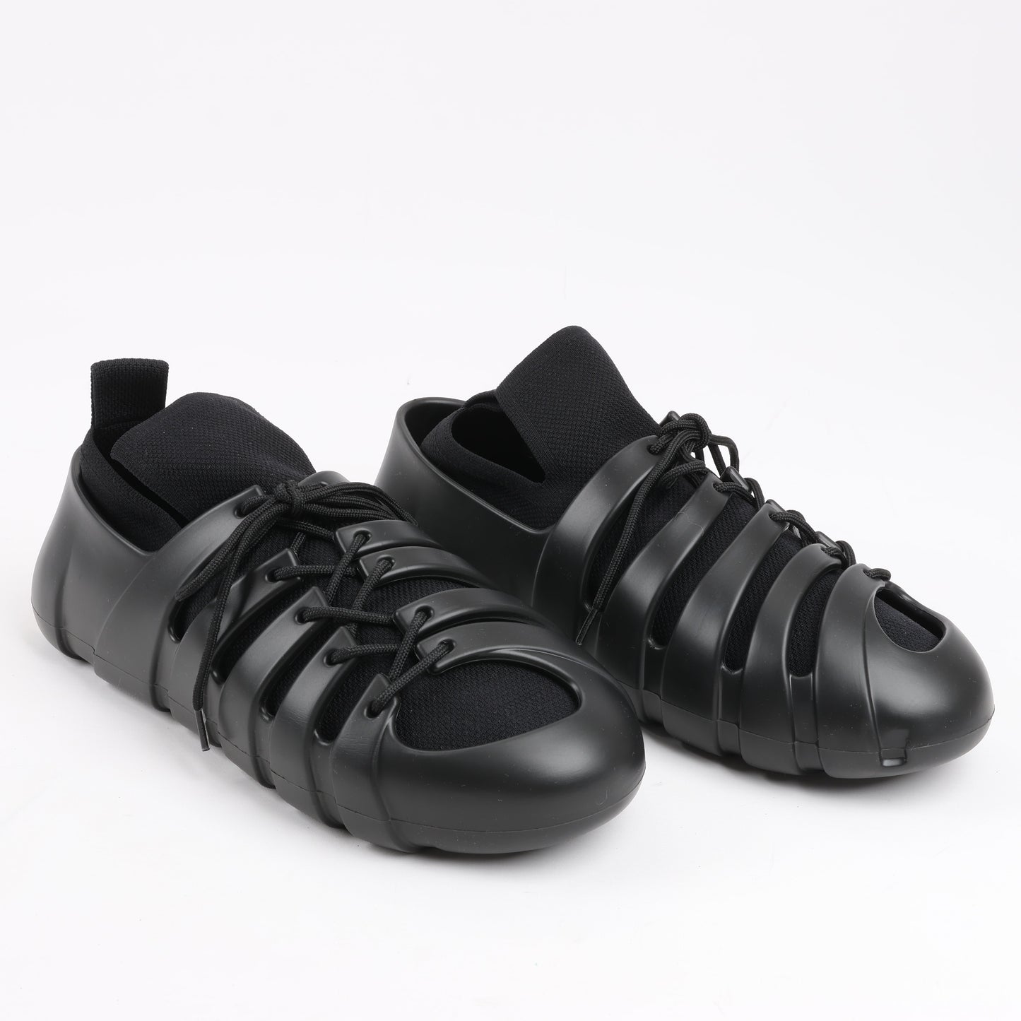 Bottega Veneta Trails Knit x Rubber Sneakers in Schwarz, Größe 42 EU