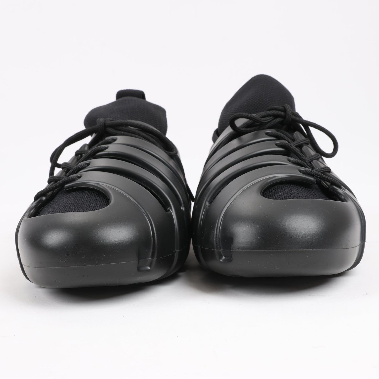Bottega Veneta Trails Knit x Rubber Sneakers in Schwarz, Größe 42 EU