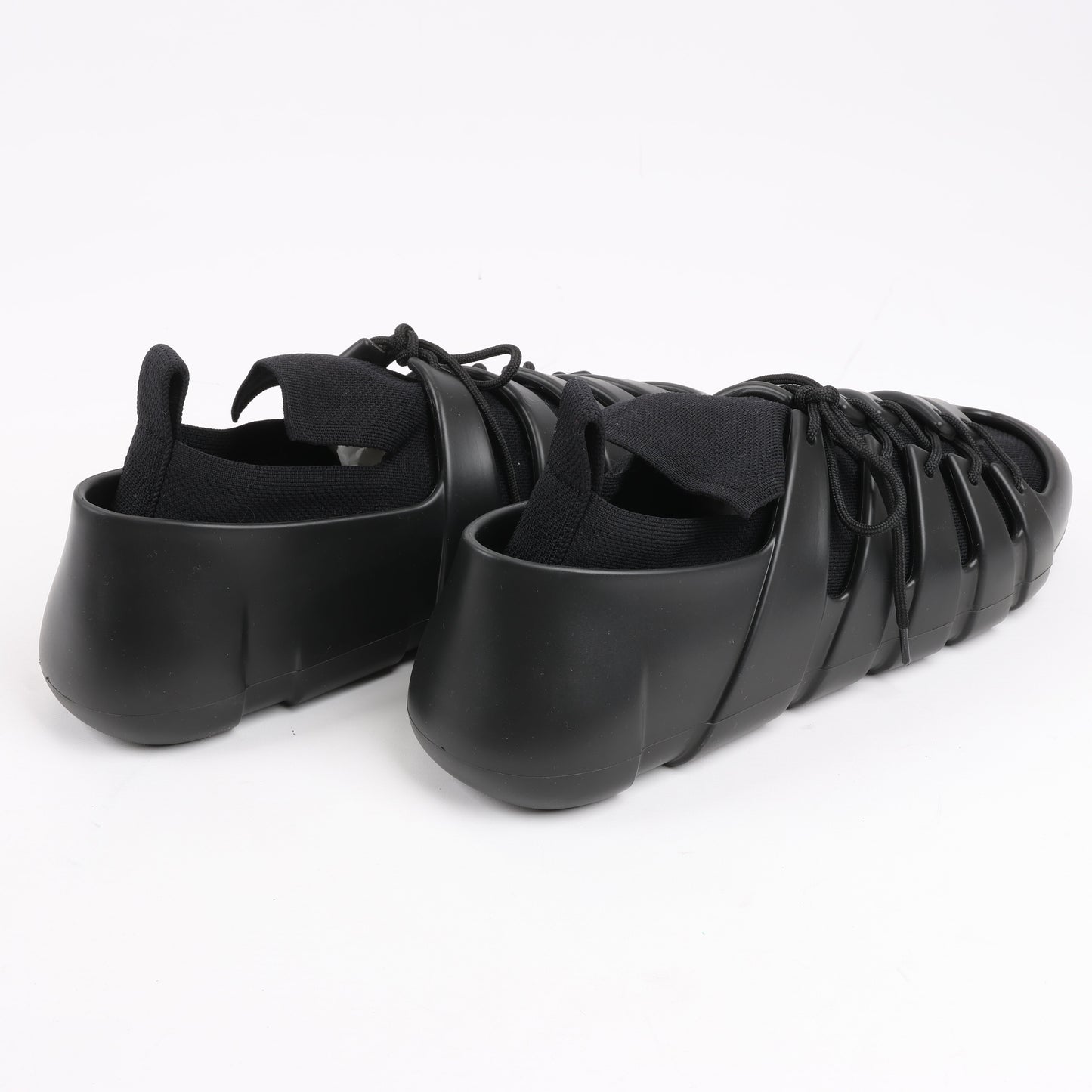 Bottega Veneta Trails Knit x Rubber Sneakers in Schwarz, Größe 42 EU