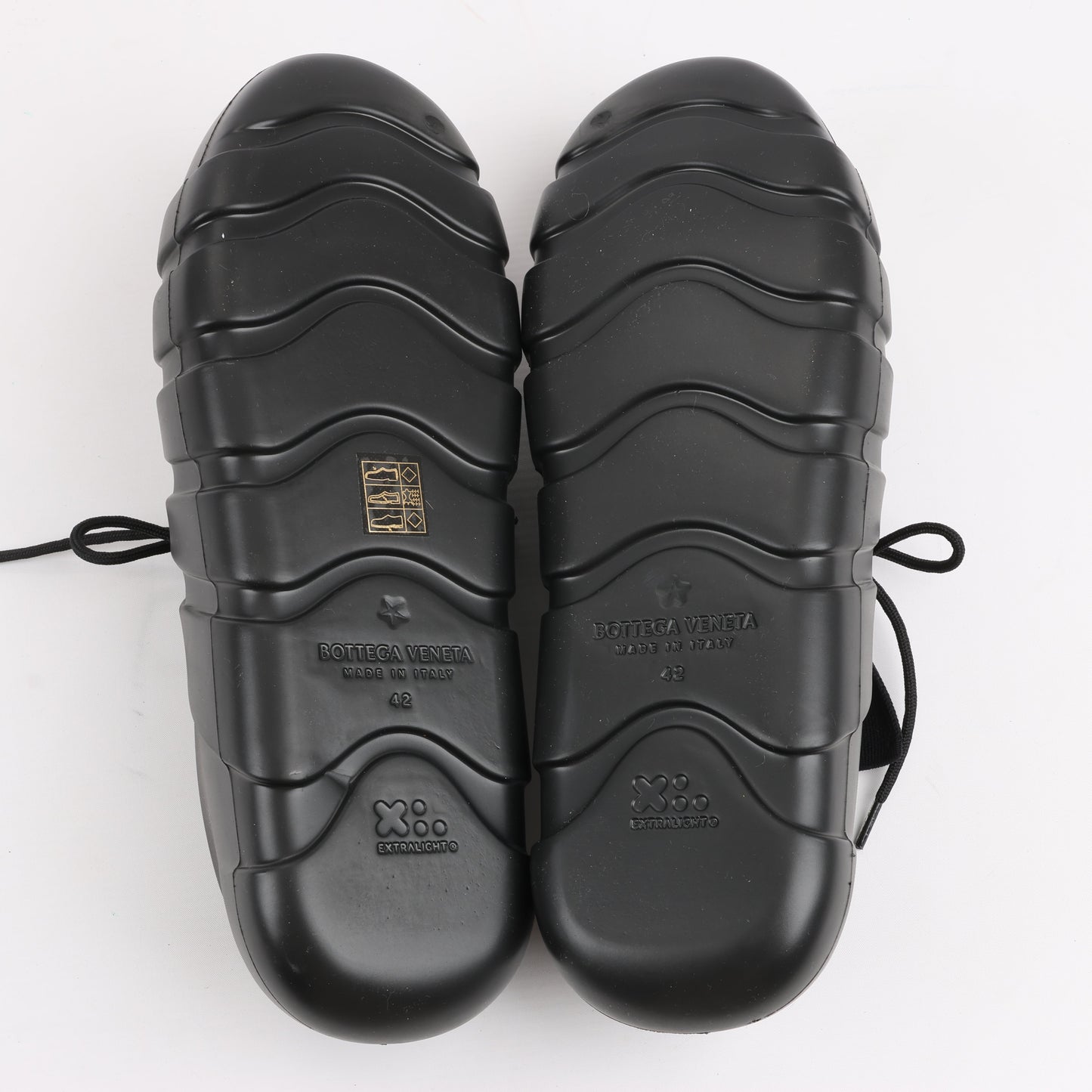 Bottega Veneta Trails Knit x Rubber Sneakers in Schwarz, Größe 42 EU