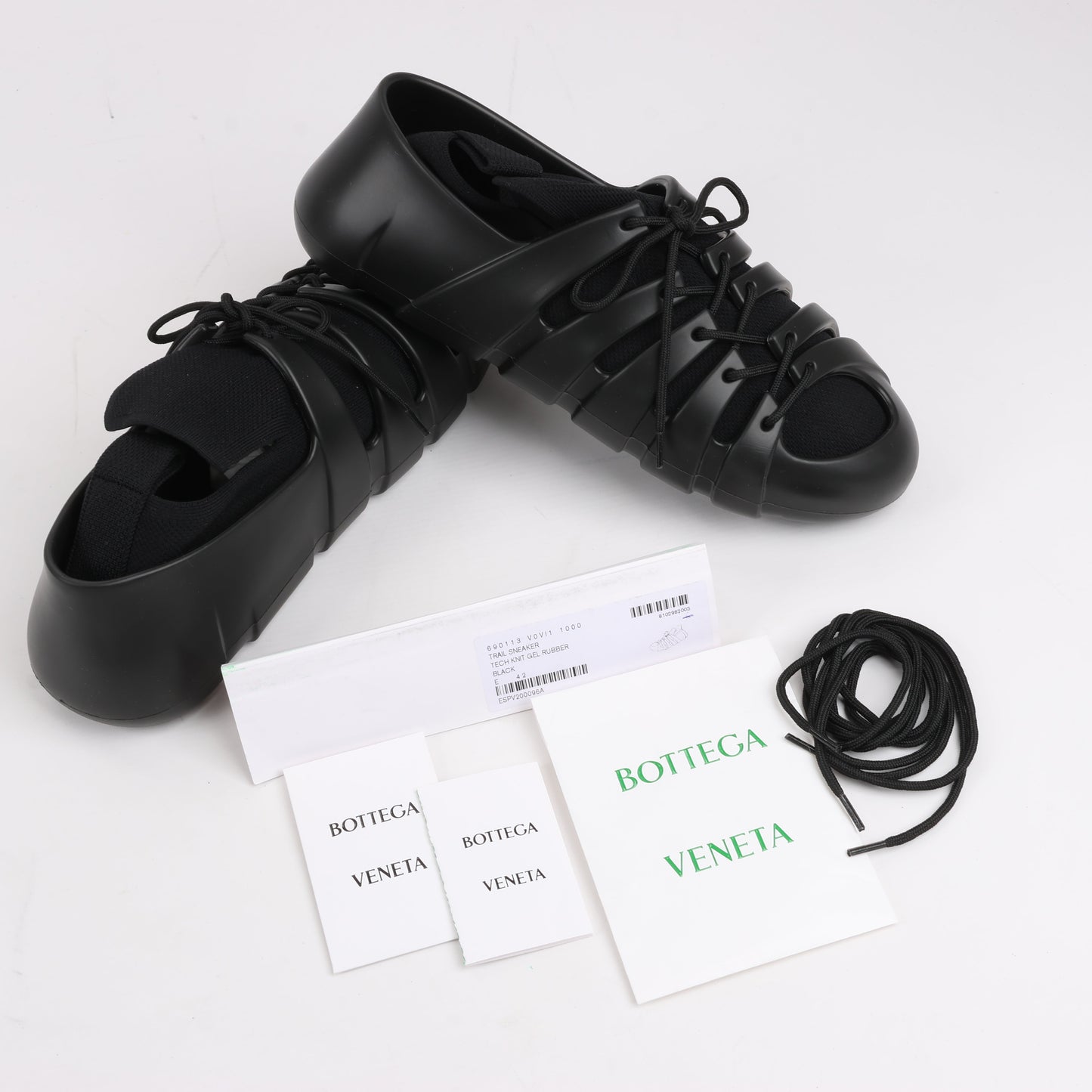 Bottega Veneta Trails Knit x Rubber Sneakers in Schwarz, Größe 42 EU