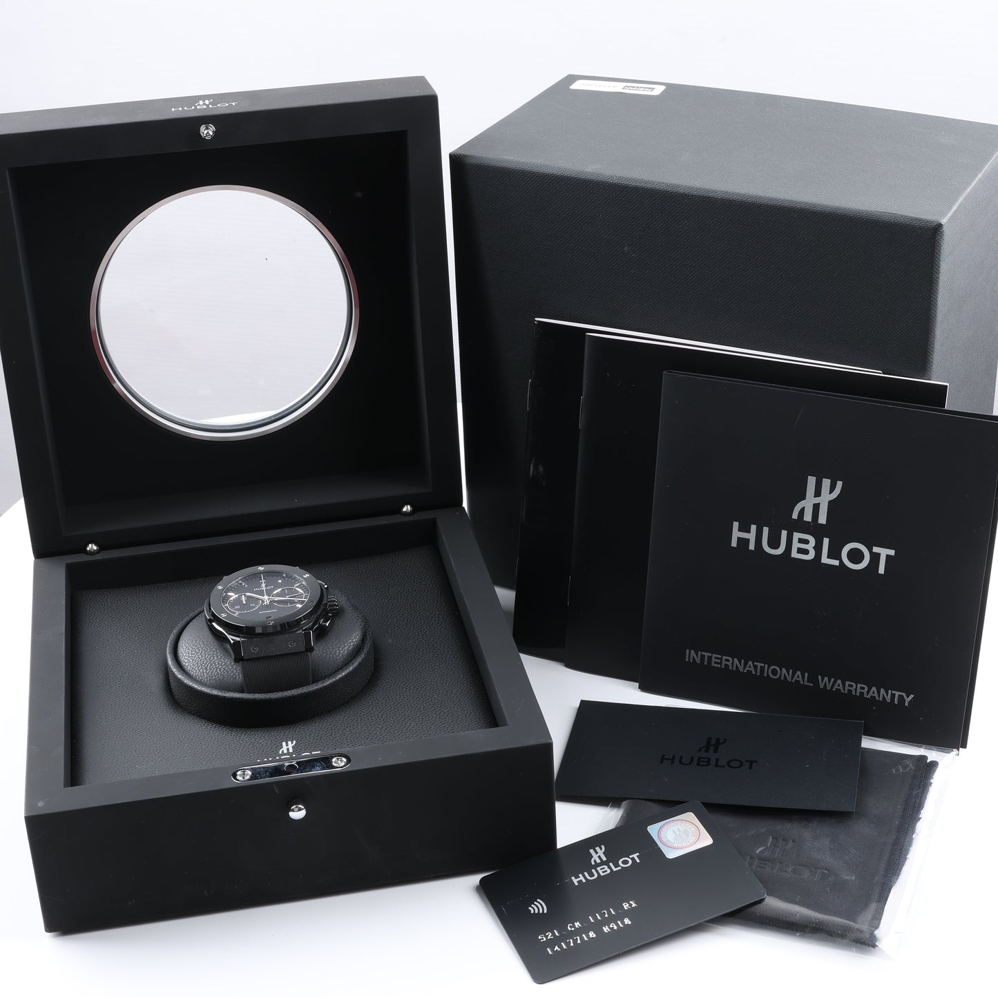 Hublot Classic Fusion Black magic 521.CM.1171.RX 1417718 Ti & CE & rubber AT Black Dial Watch