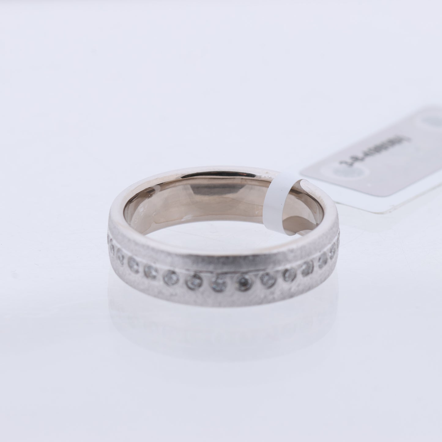 Non Signe / Unsigned 14K White Gold Ring with 30 Natural Diamonds