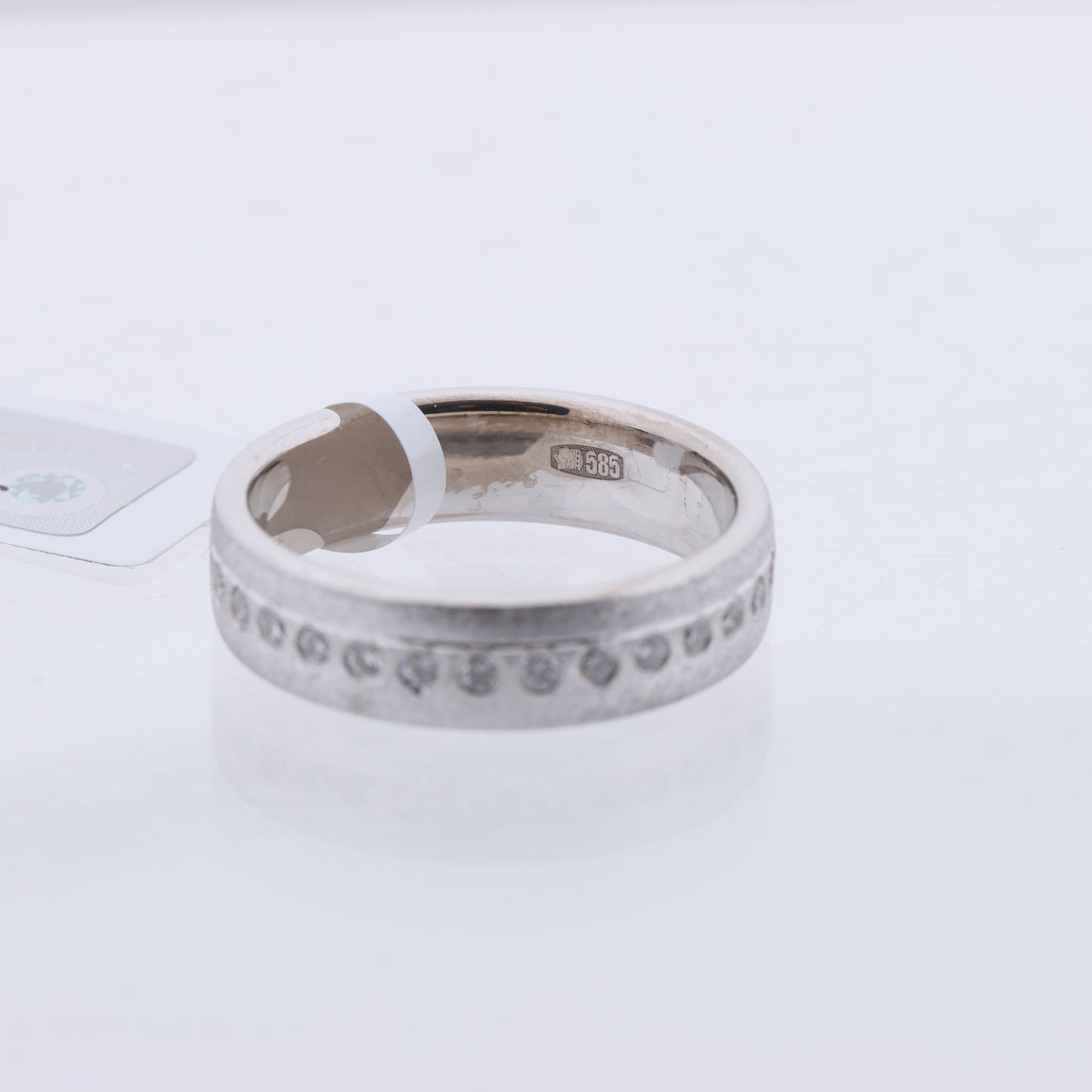 Non Signe / Unsigned 14K White Gold Ring with 30 Natural Diamonds