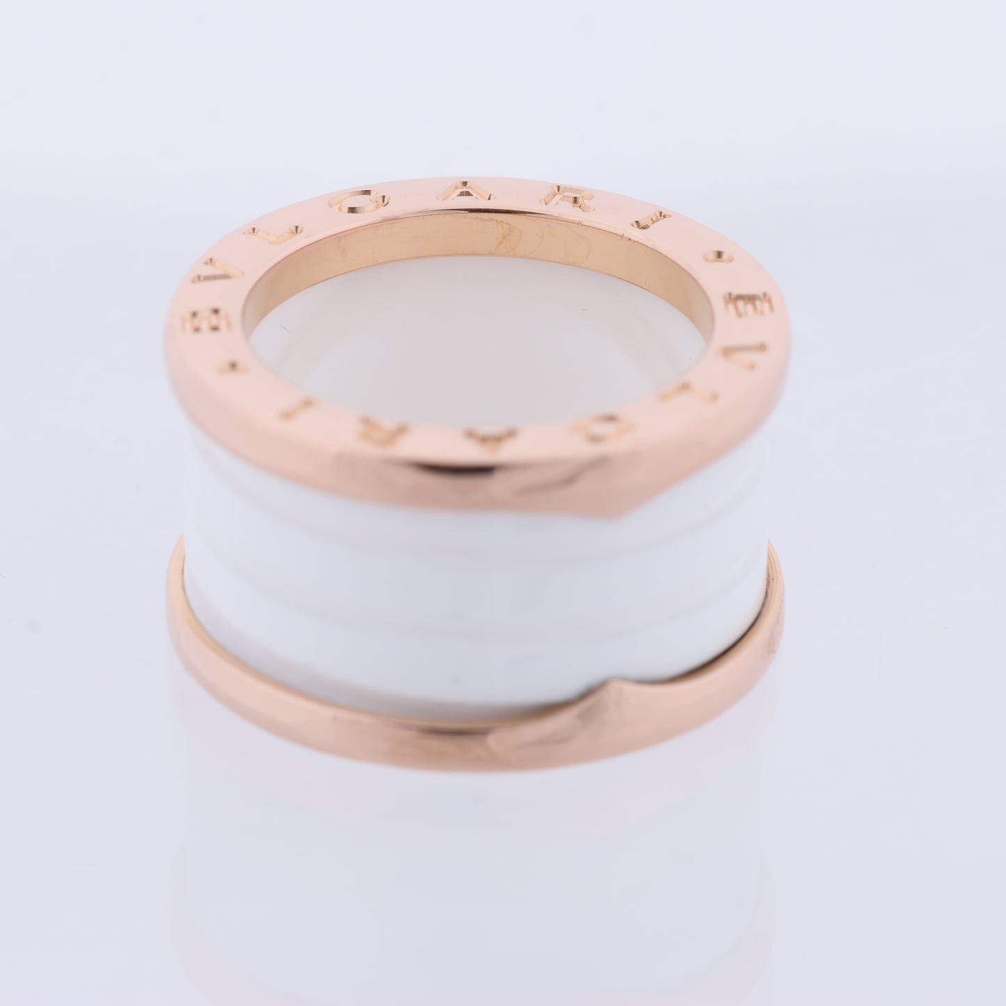Bvlgari B.Zero1 Ring aus 750er Roségold und weißer Keramik (9,4 g, Größe 49)