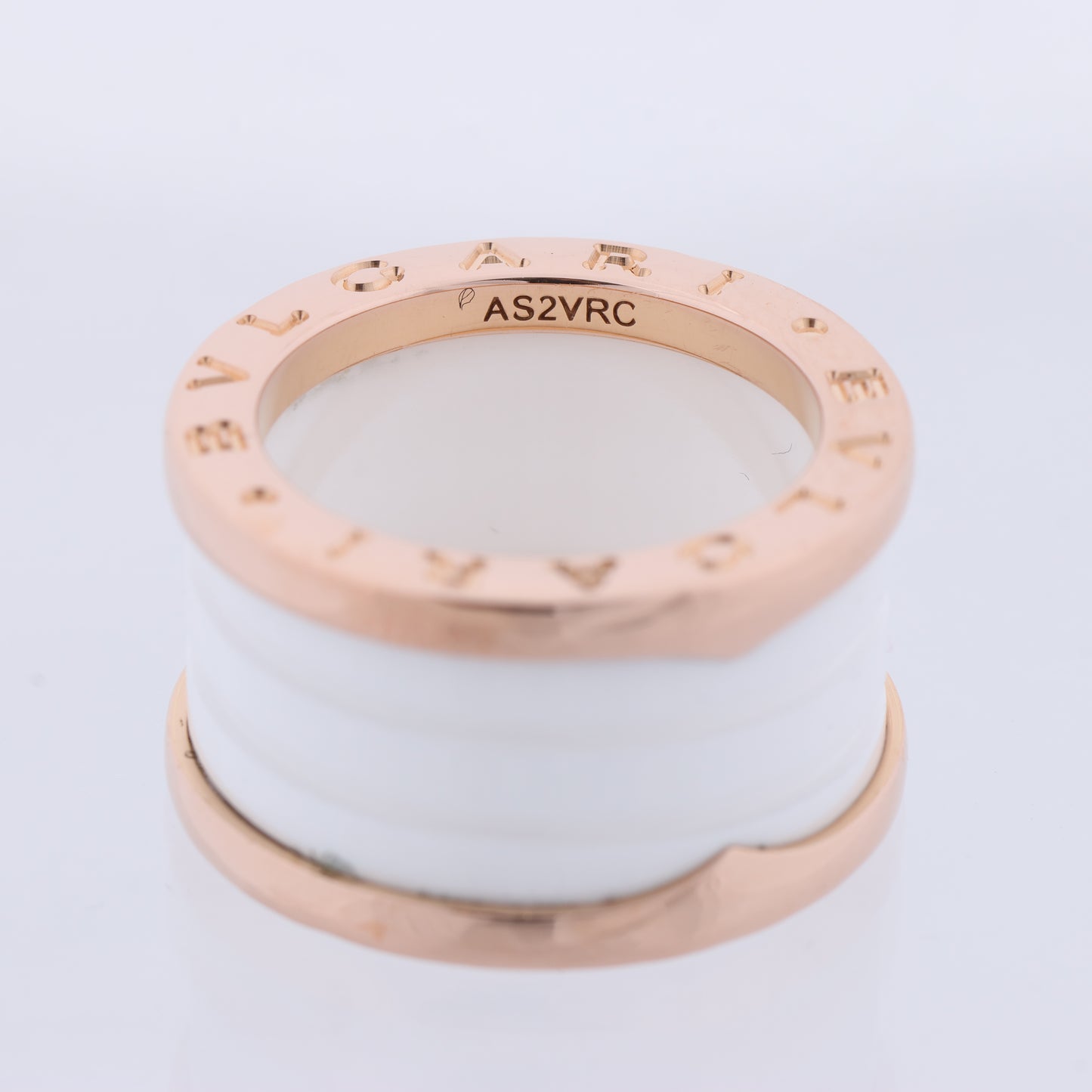 Bvlgari B.Zero1 Ring aus 750er Roségold und weißer Keramik (9,4 g, Größe 49)