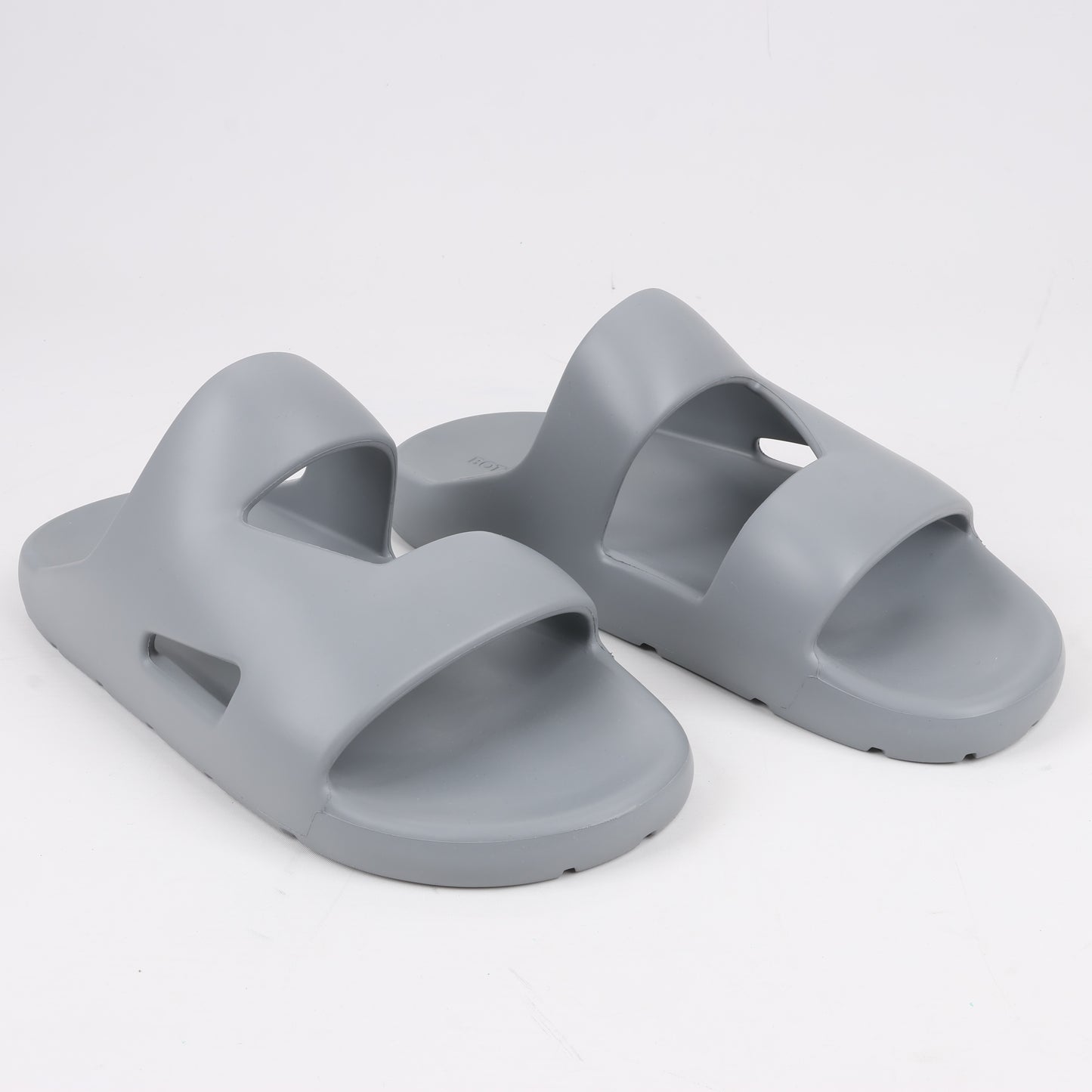 Bottega Veneta Rubber Band Sandals in Grey, Size 43 EU