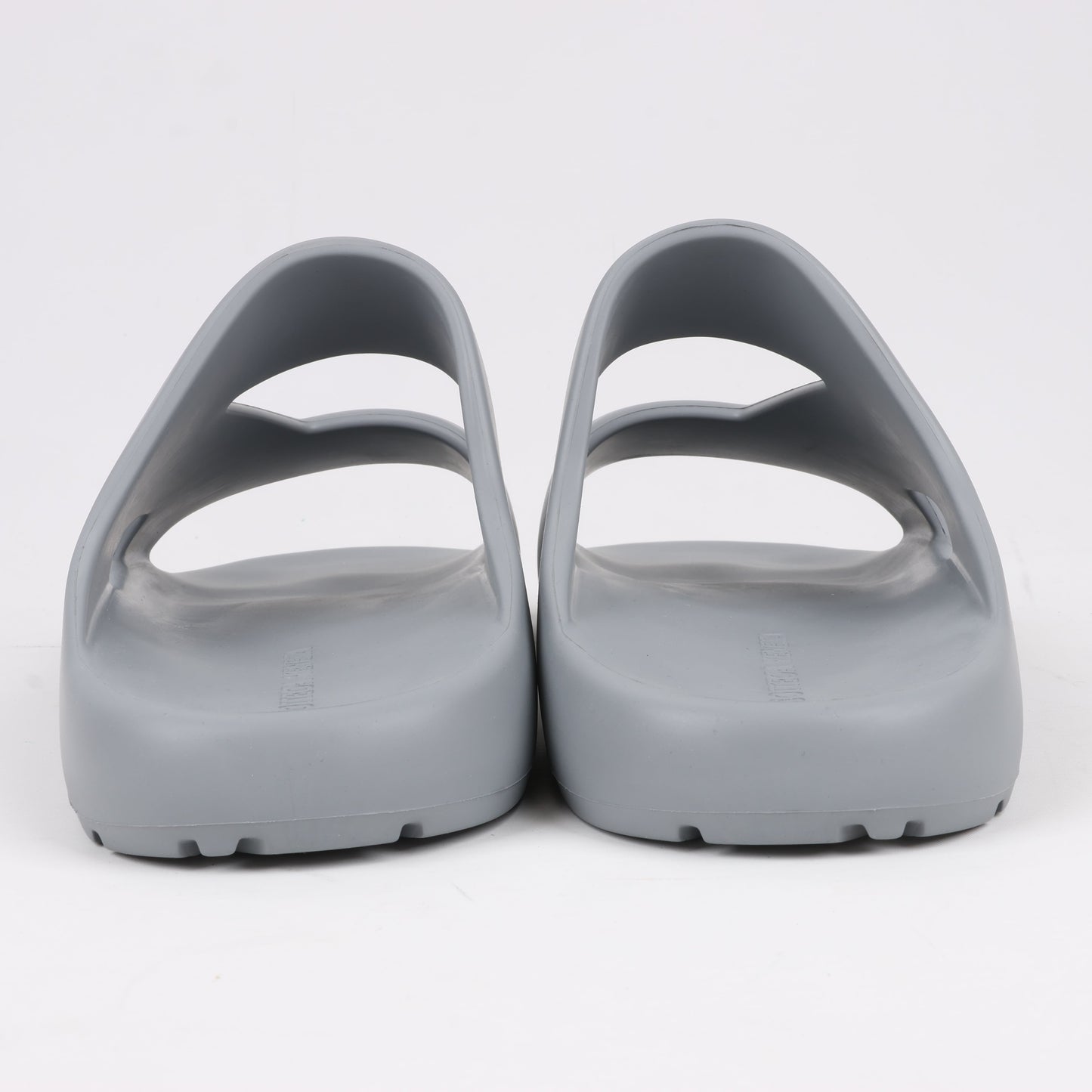 Bottega Veneta Gummiband-Sandalen in Grau, Größe 43 EU