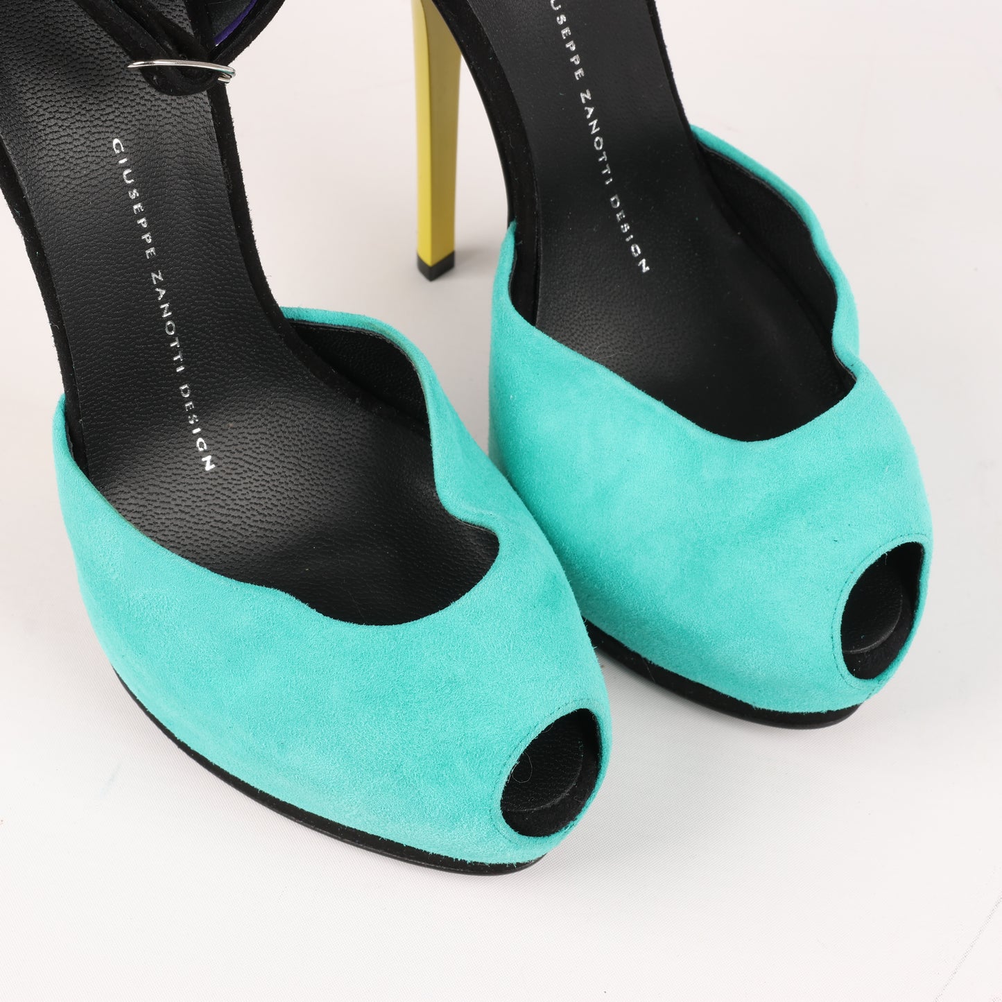 GIUSEPPE ZANNOTTI D'Orsay-Pumps aus Wildleder mit Farbblockmuster