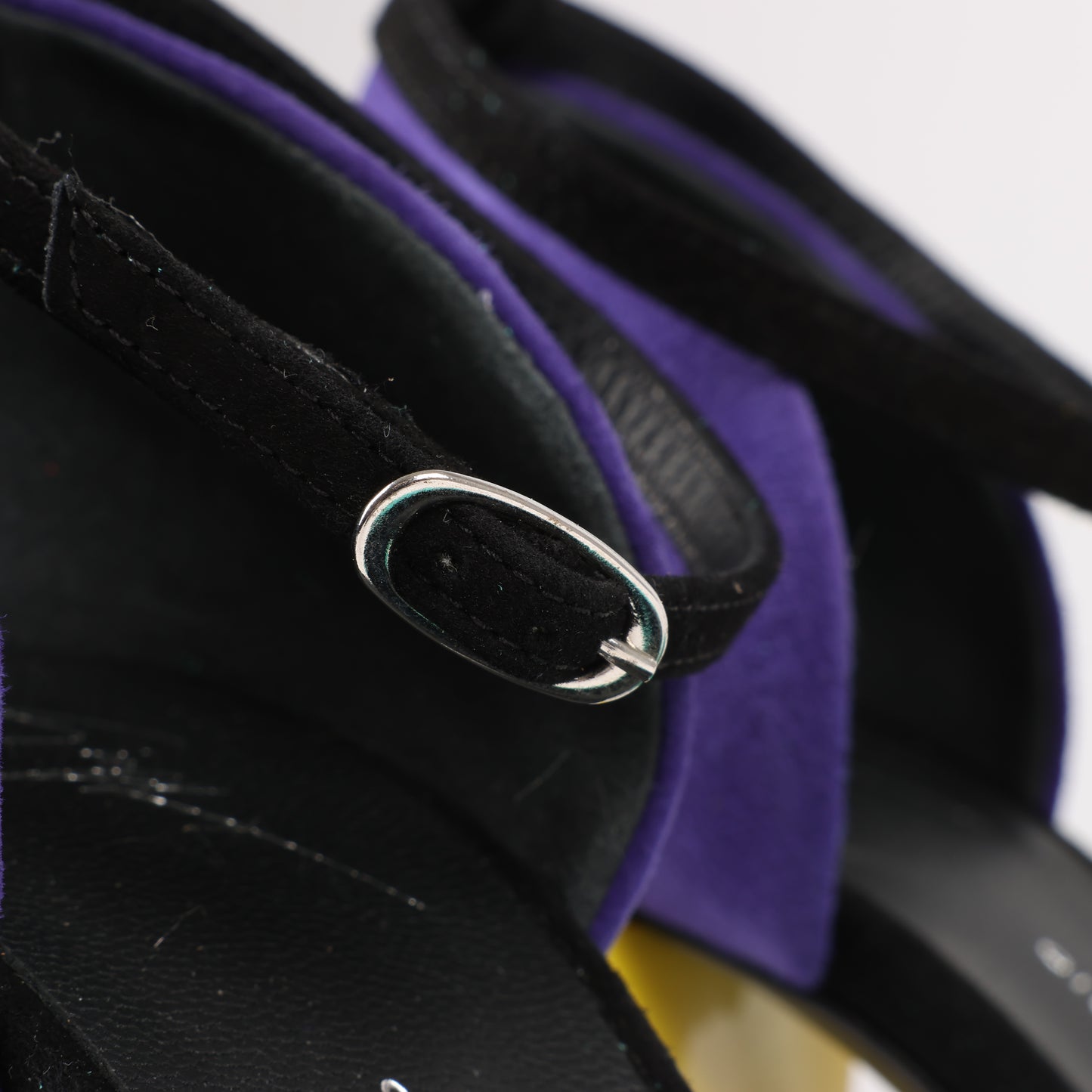 GIUSEPPE ZANNOTTI D'Orsay-Pumps aus Wildleder mit Farbblockmuster