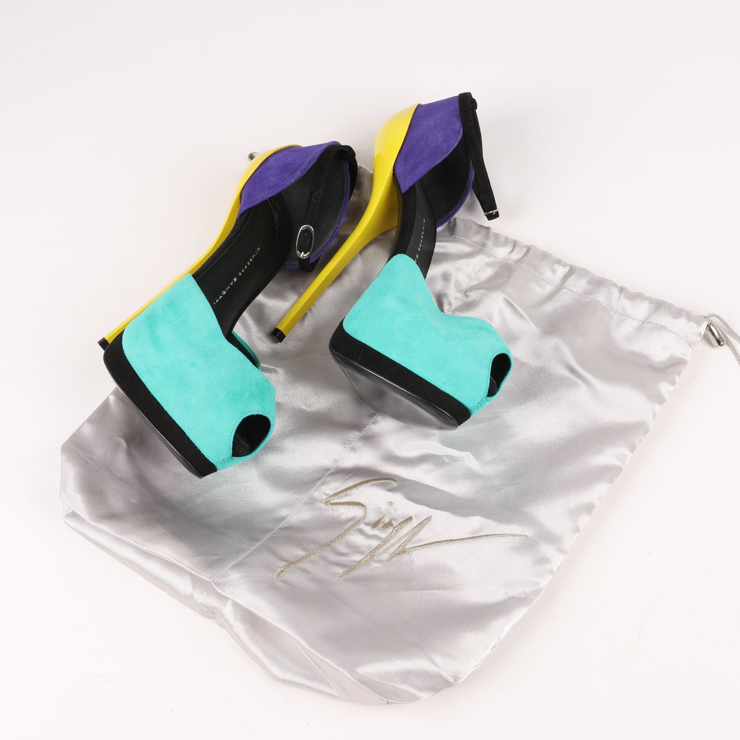 GIUSEPPE ZANNOTTI D'Orsay-Pumps aus Wildleder mit Farbblockmuster
