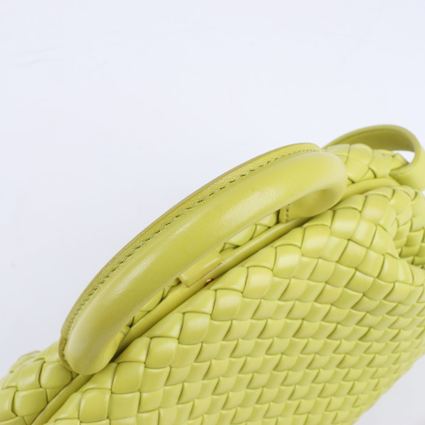 Bottega Veneta – Kleine 2-Wege-Handtasche aus Intrecciato-Leder in Gelbgrün