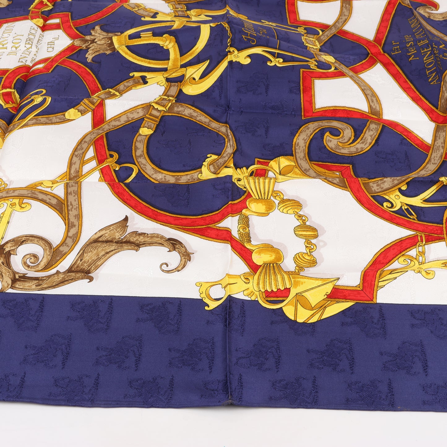 Hermès Carré 90 " L’INSTRVCTION DV ROY" 100% Silk Scarf