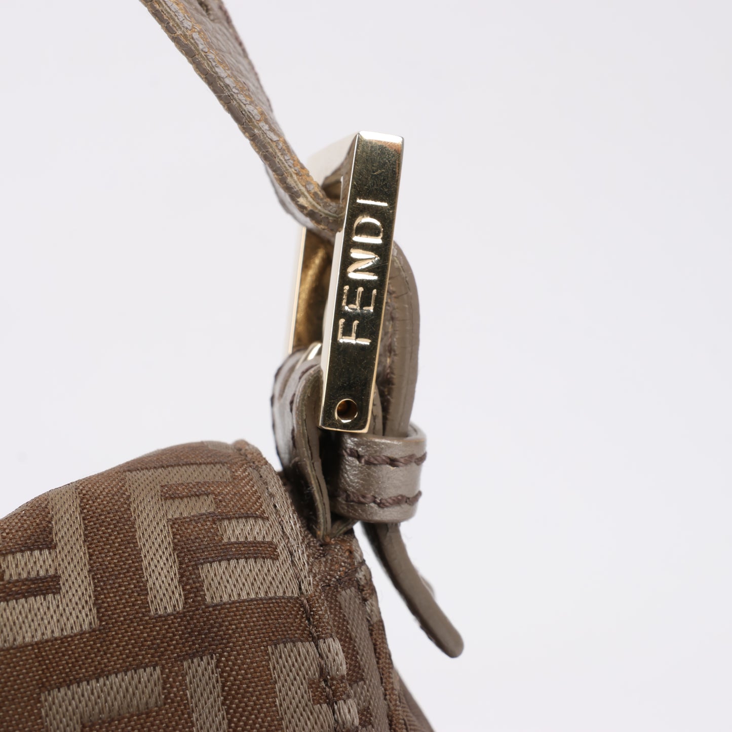 FENDI Zucchino Mamma Baguette Canvas & Leder One Shoulder Tasche in Braun 8BR001