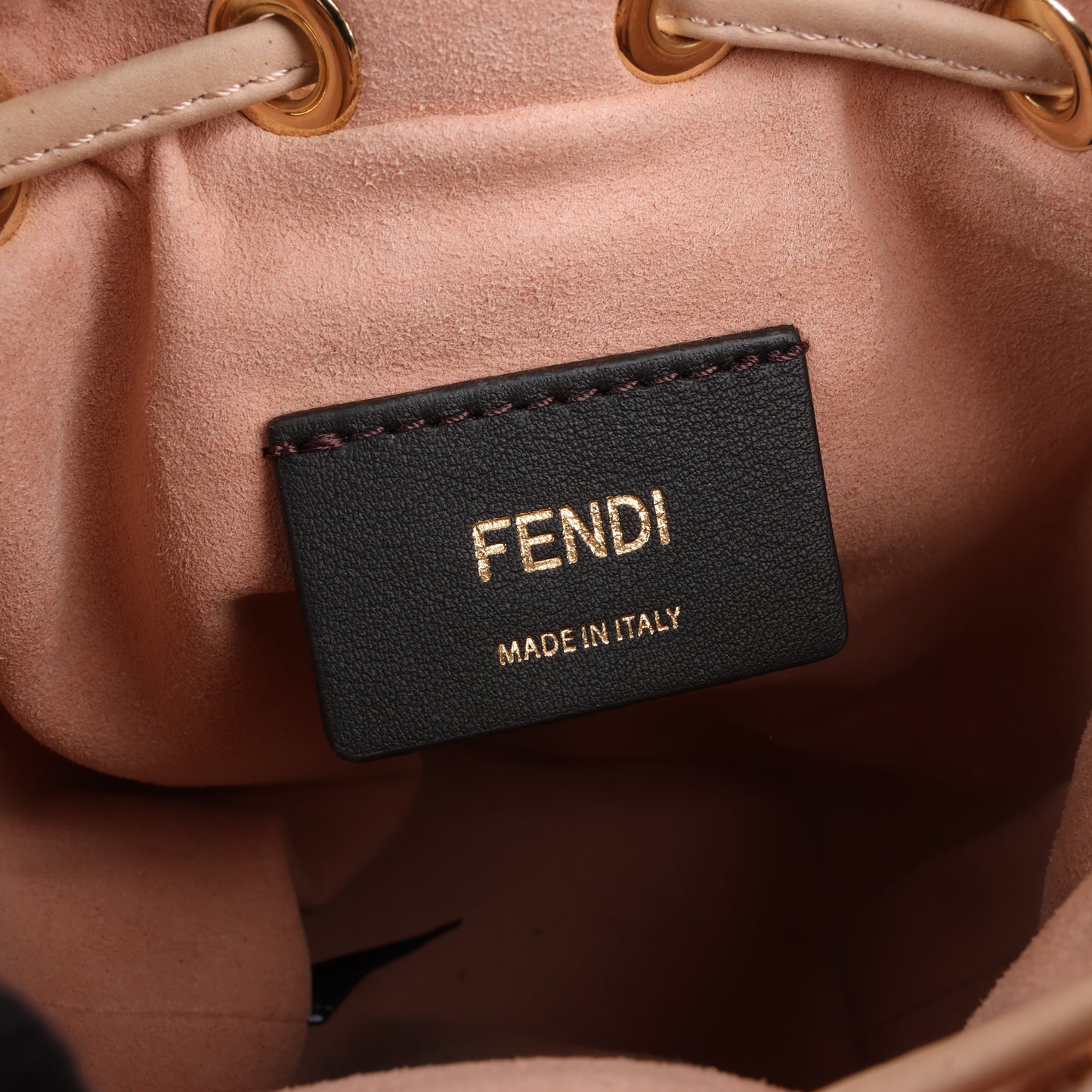 Fendi Mon Tresor Mini Mouton 2Way Umhängetasche in Puderbeige 8BS010